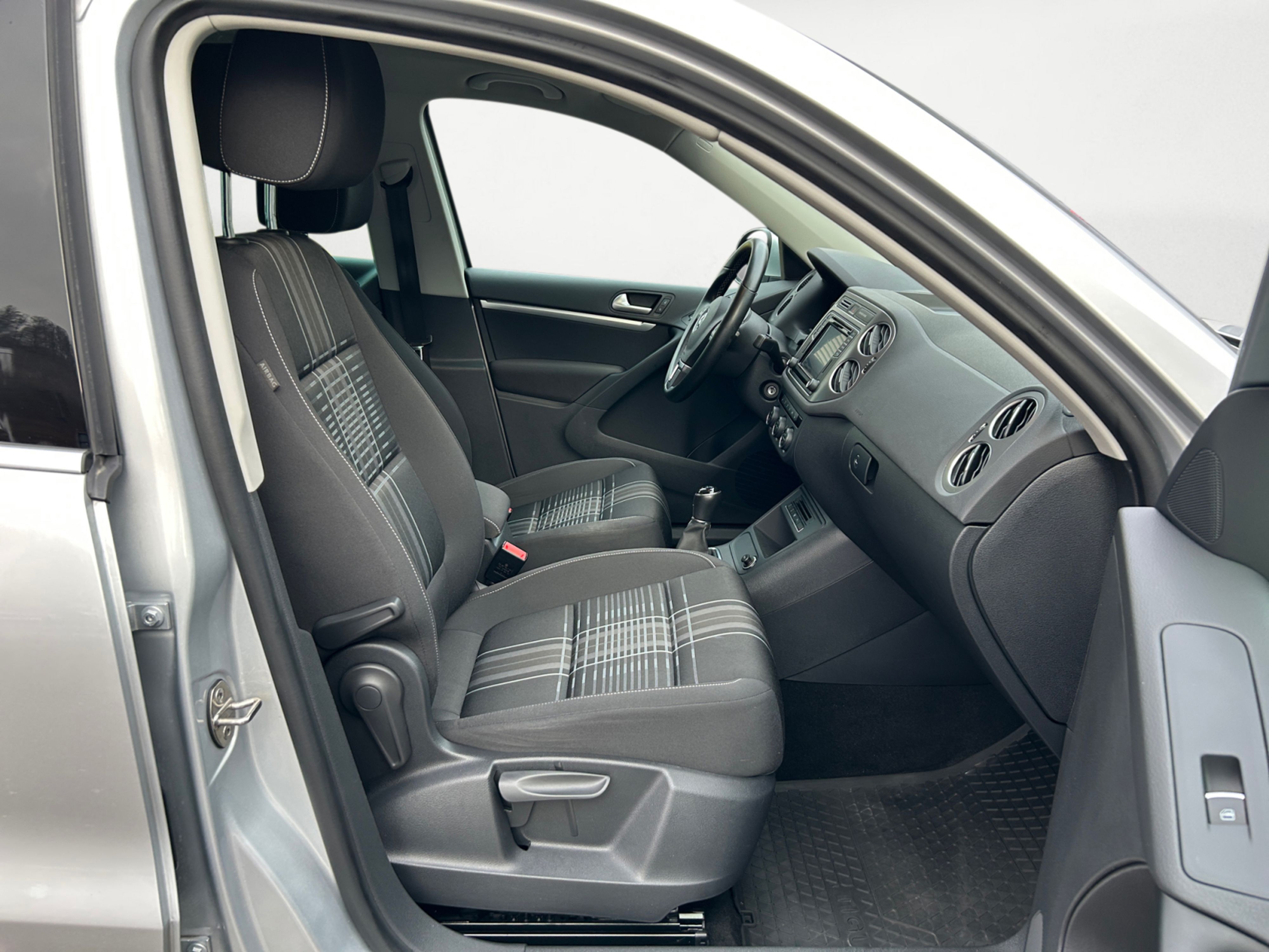 Volkswagen - Tiguan 1.4 TSI BlueMotion Technology Sport & Style