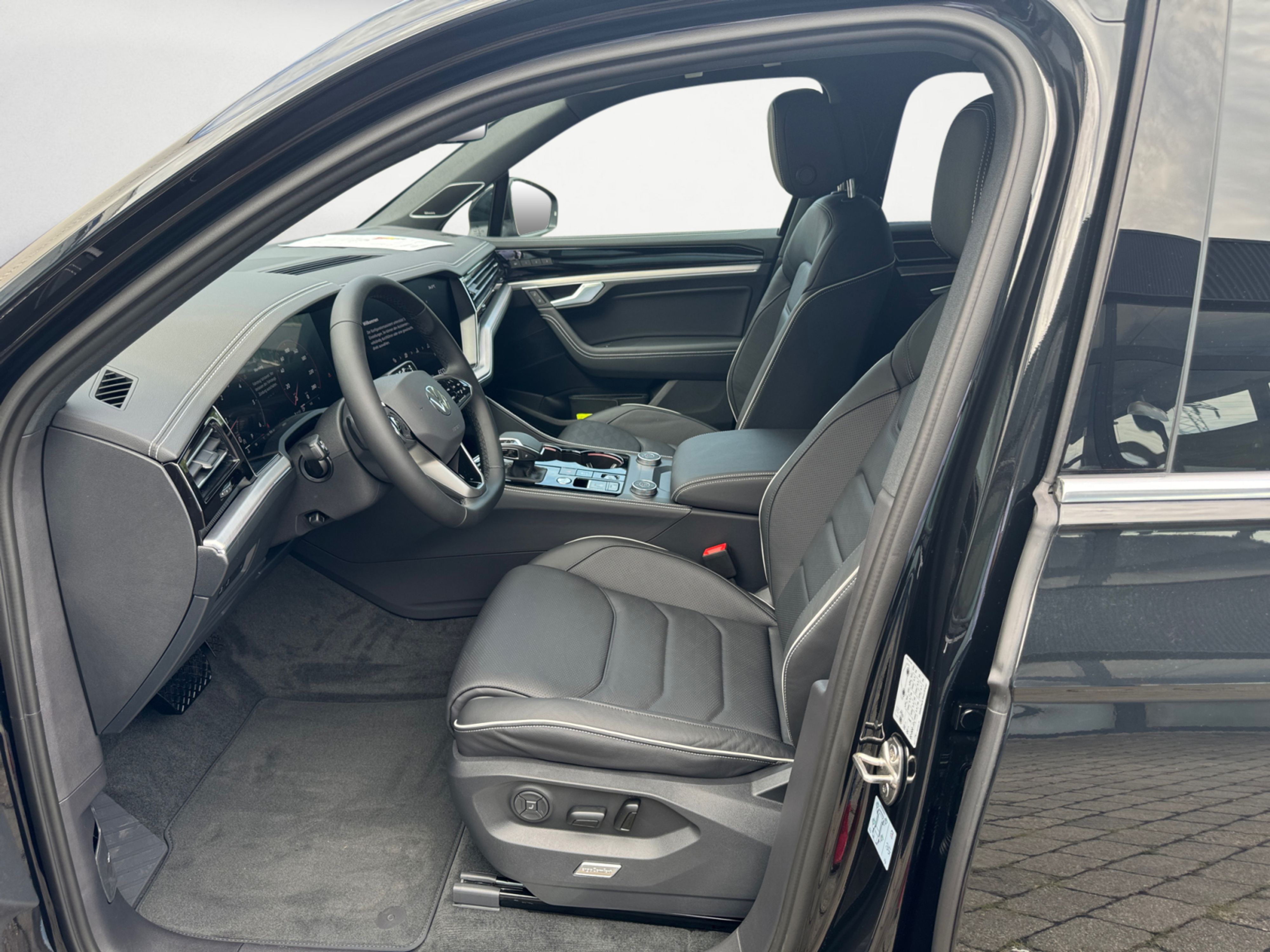 Volkswagen - Touareg Elegance 3,0 l V6 TDI SCR 4MOTIO
