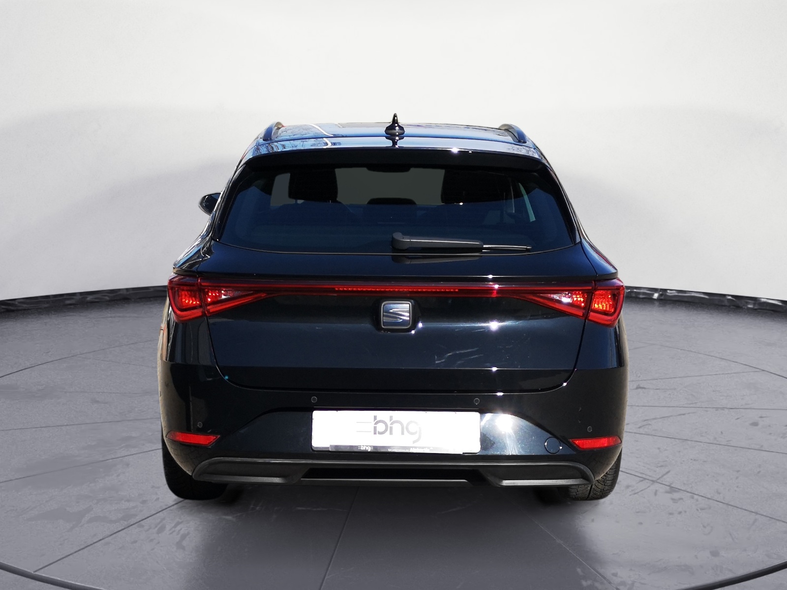 Seat - Leon Sportstourer 1.5 eTSI ACT DSG Style