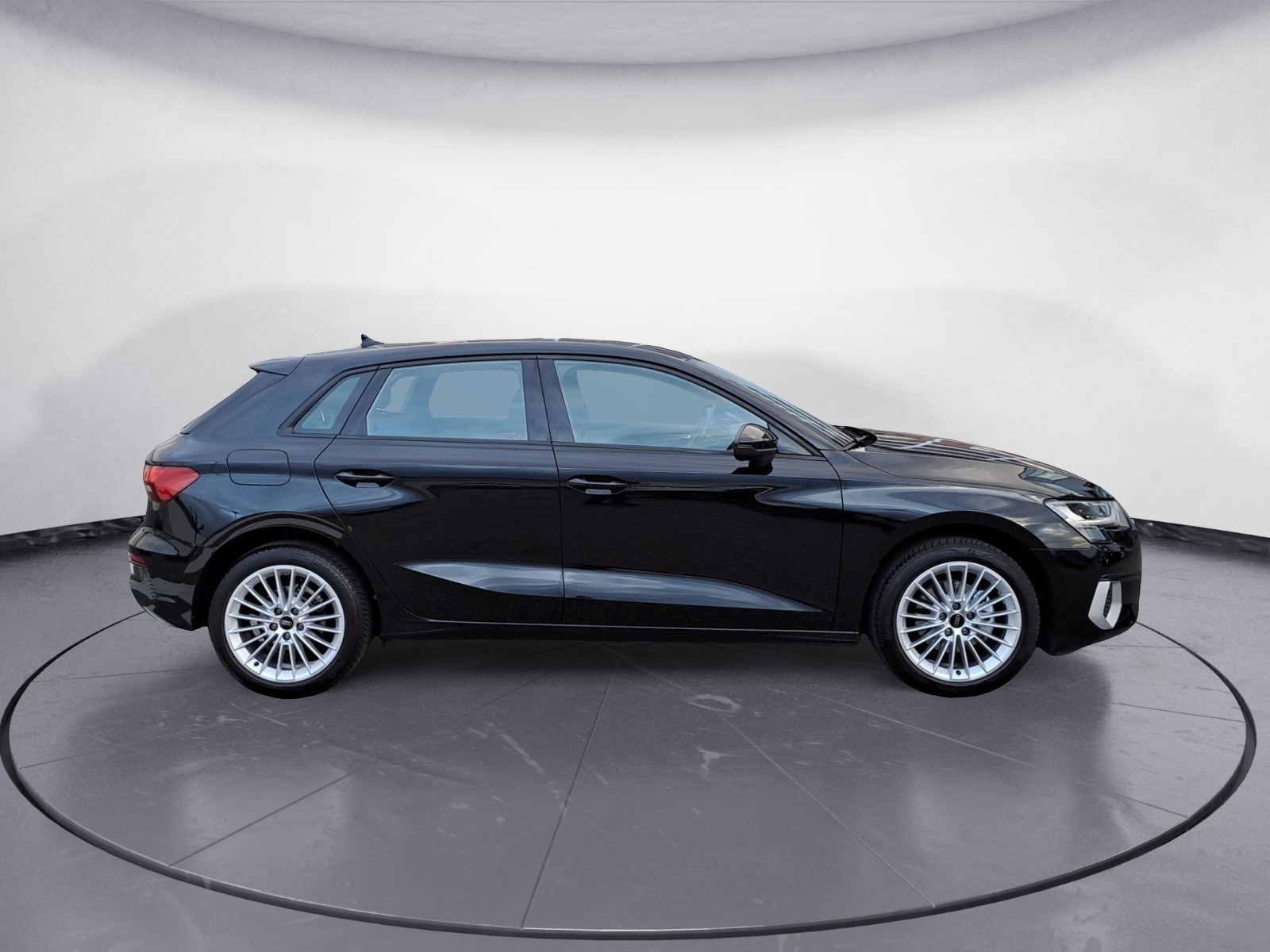 Audi - A3 30 TDI Sportback advanced