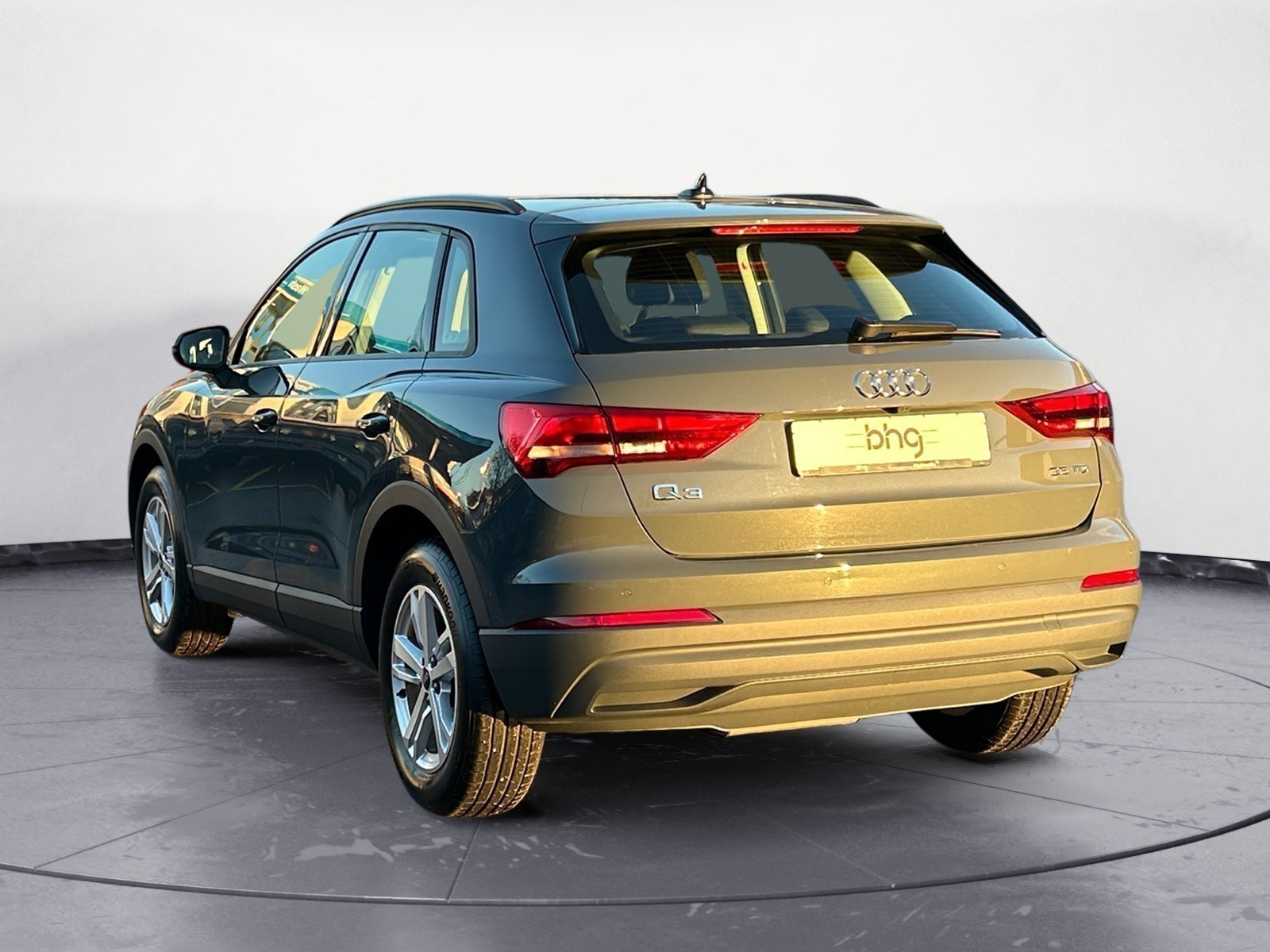 Audi - Q3 35 TDI S tronic