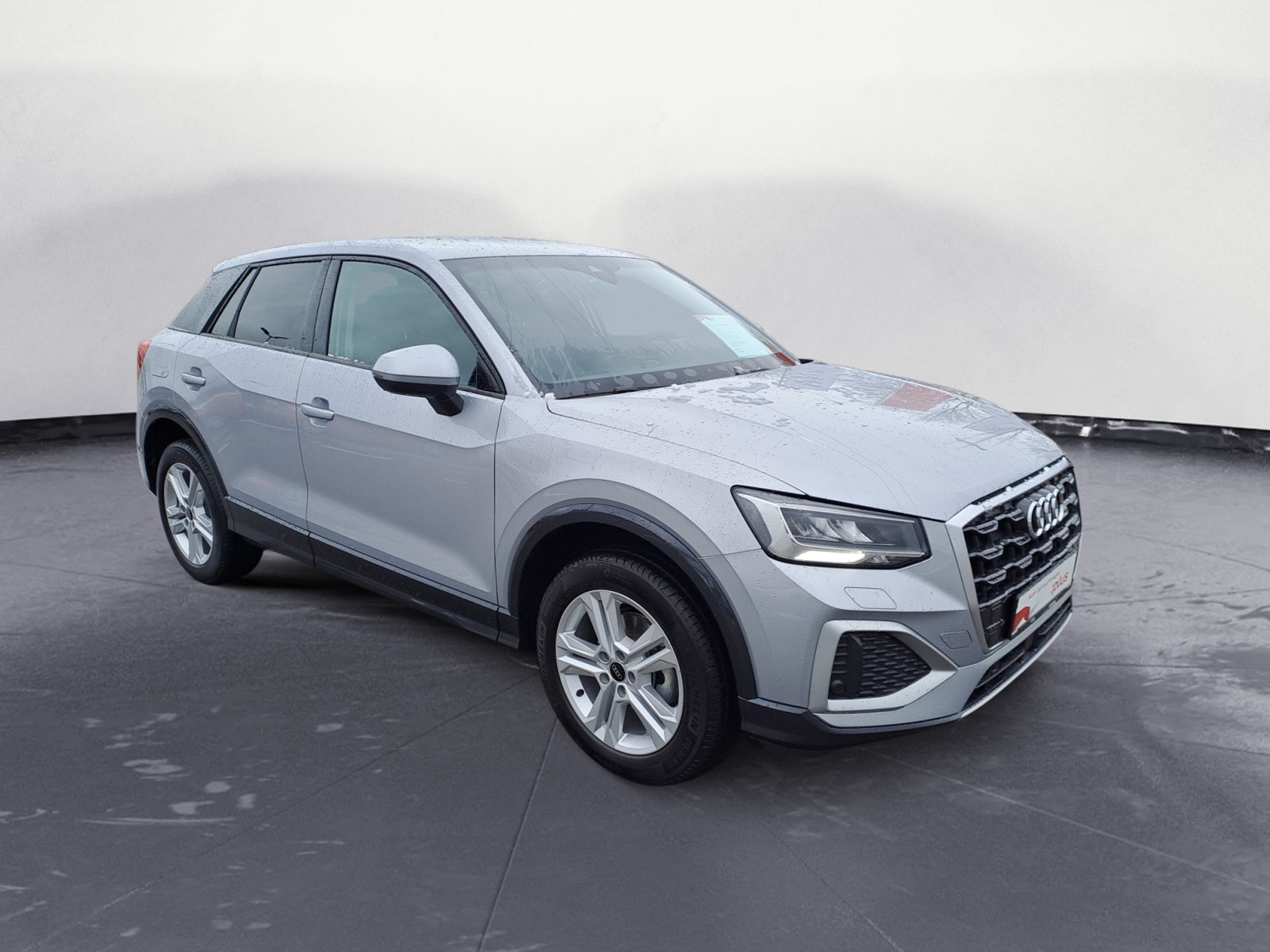 Audi - Q2