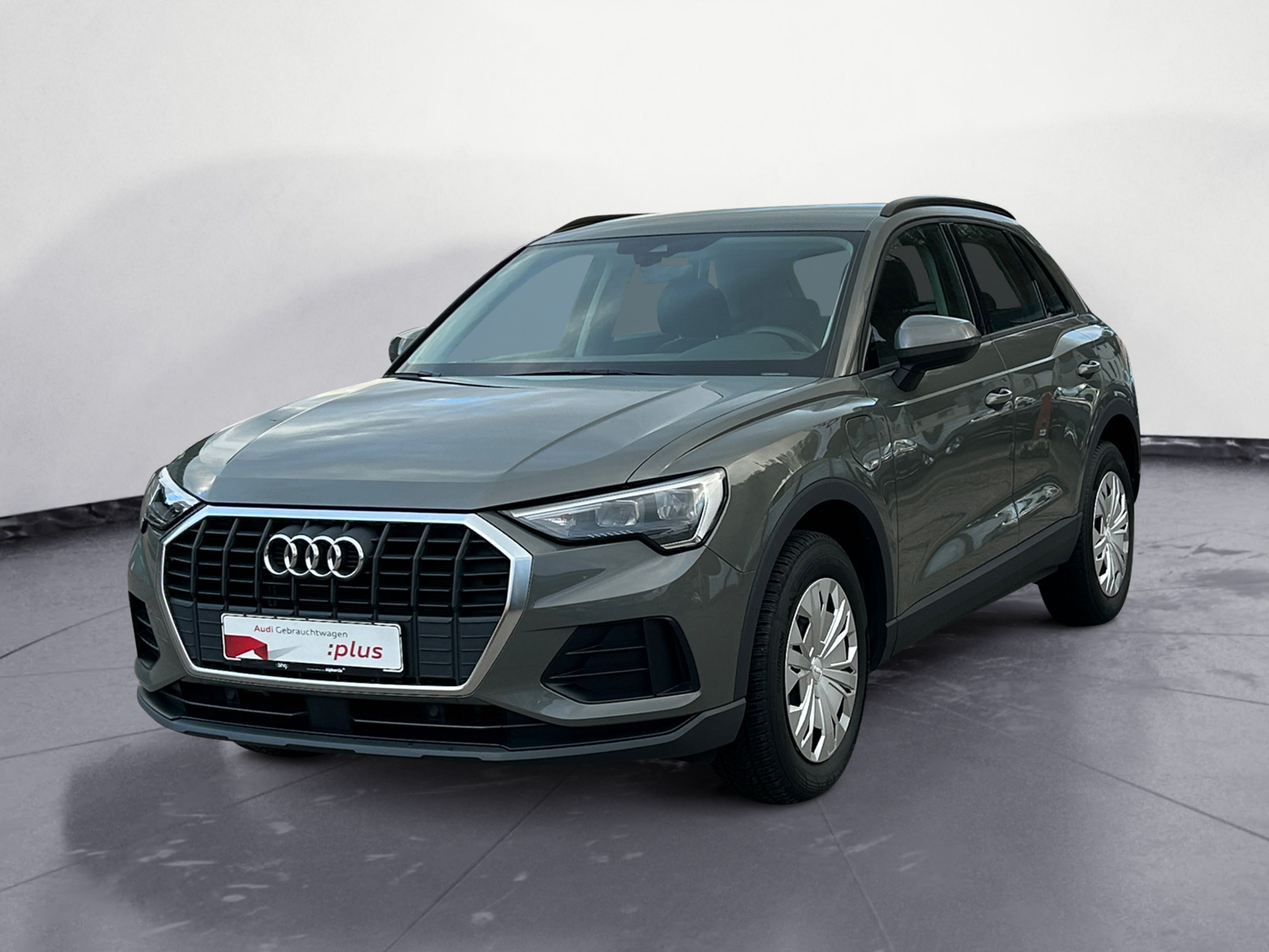 Audi - Q3 45 TFSIe S tronic