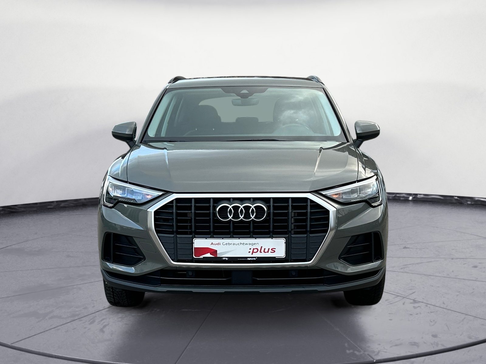 Audi - Q3 45 TFSIe S tronic