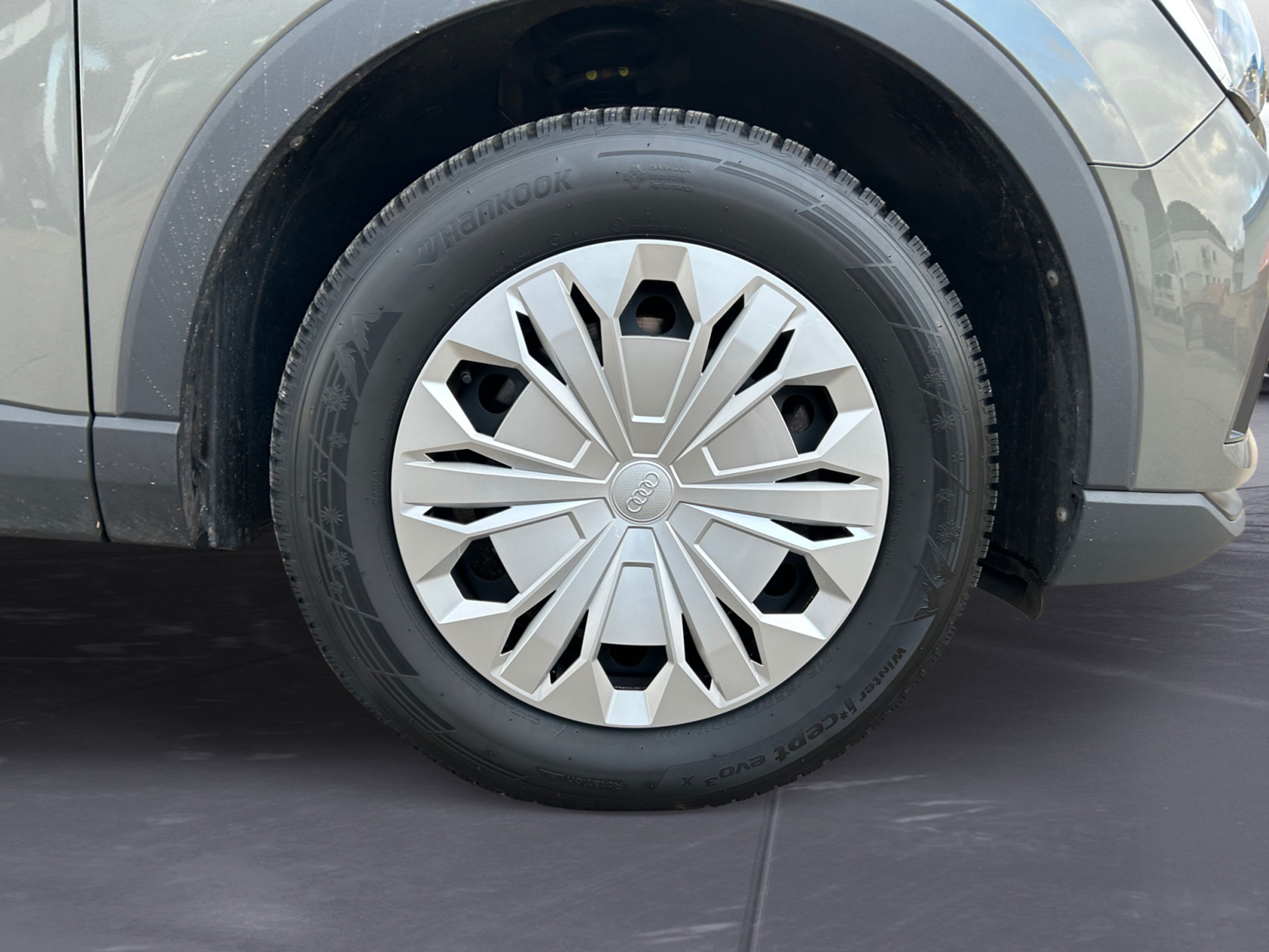 Audi - Q3 45 TFSIe S tronic