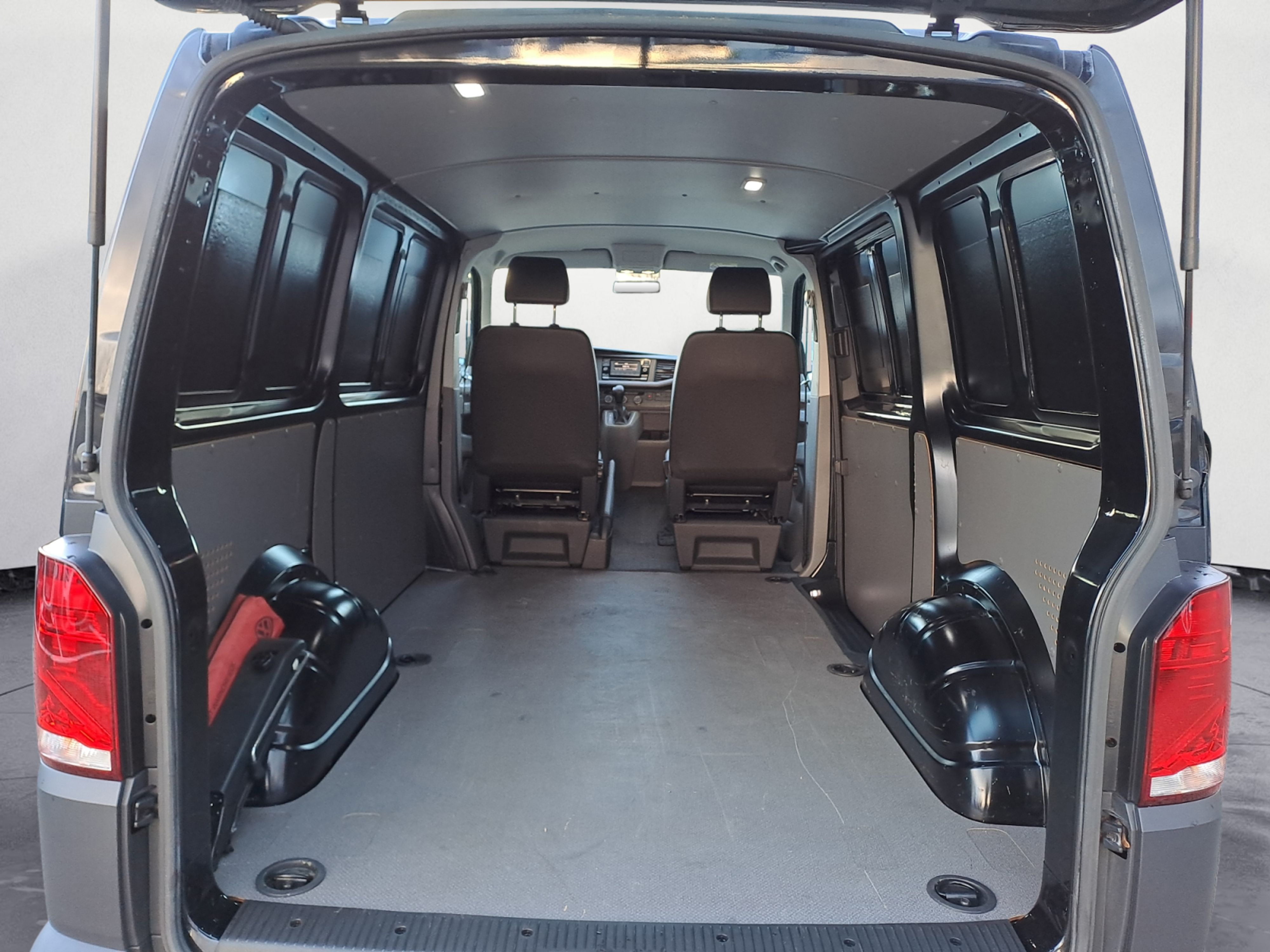 Volkswagen - T6 .1 Transporter Kasten 2,0 TDI DSG