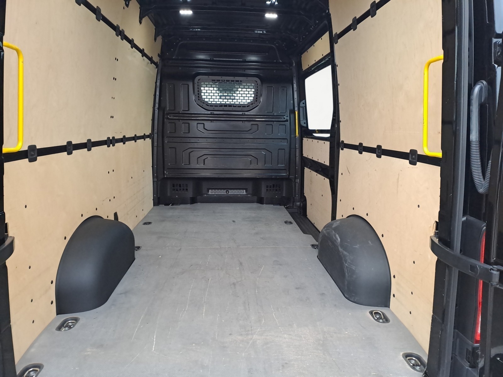 Volkswagen - Crafter 35 TDI VA