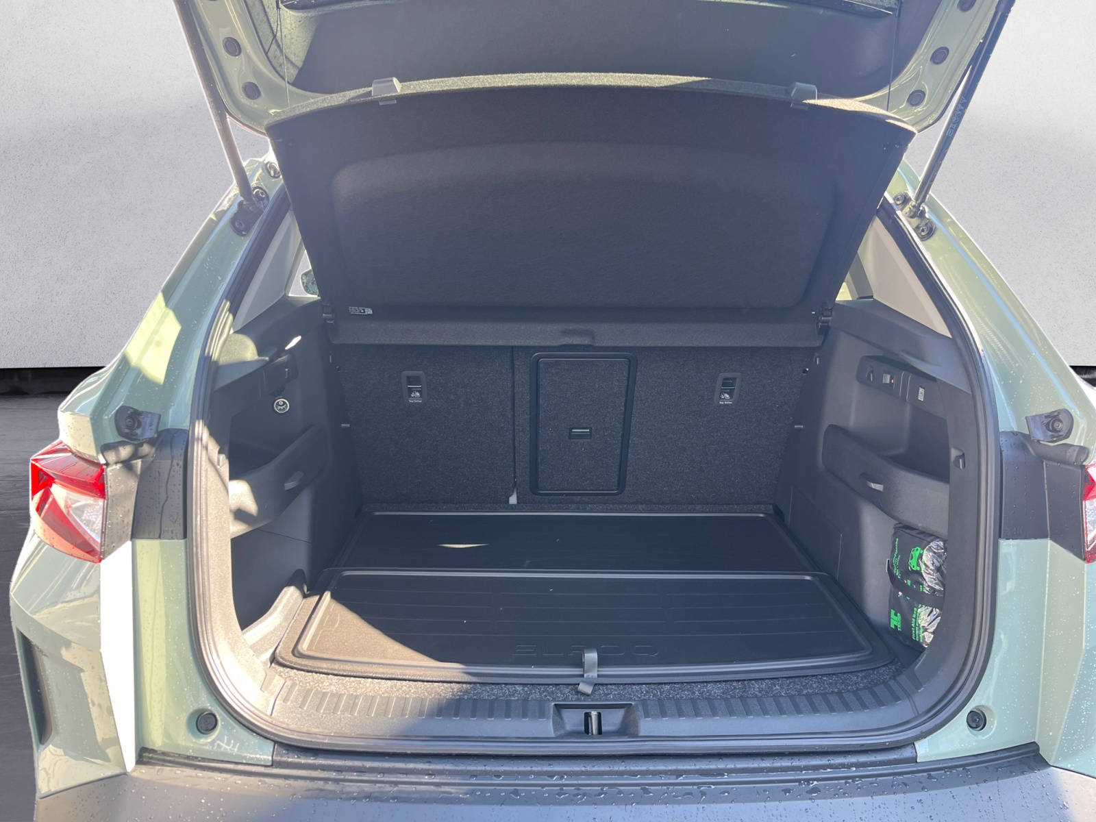 Skoda - Elroq 50 Tour h Batterie Elektromotor  1-Gang-Automatik