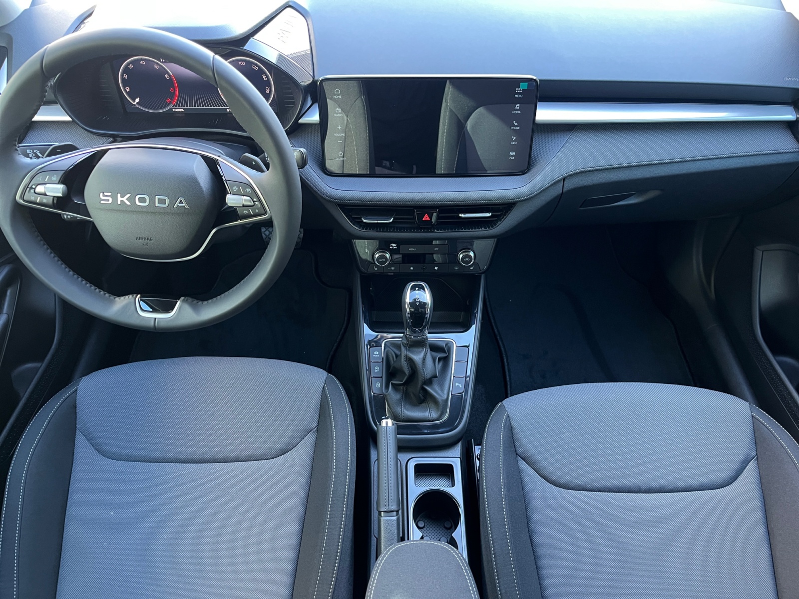 Skoda - Fabia Tour 1,0 TSI 7-Gang-DSG