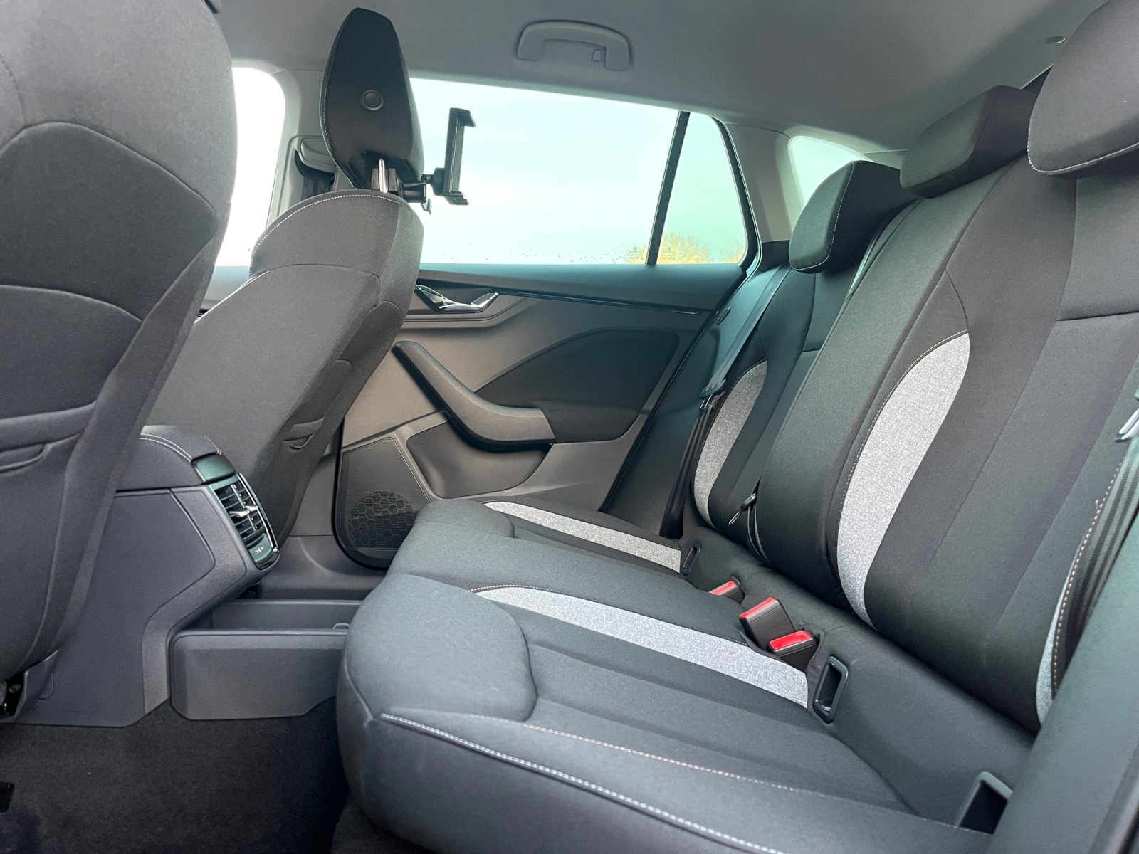 Skoda - Scala Tour 1,0 TSI 7-Gang-DSG