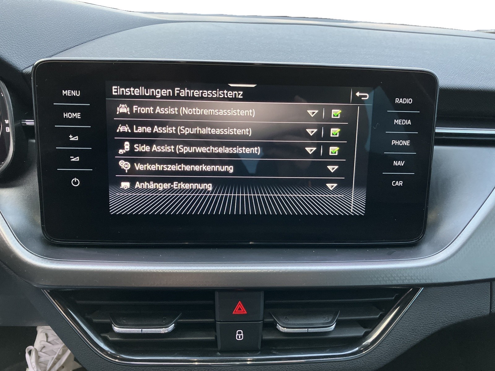 Skoda - Kamiq 1.0 TSI DSG Clever