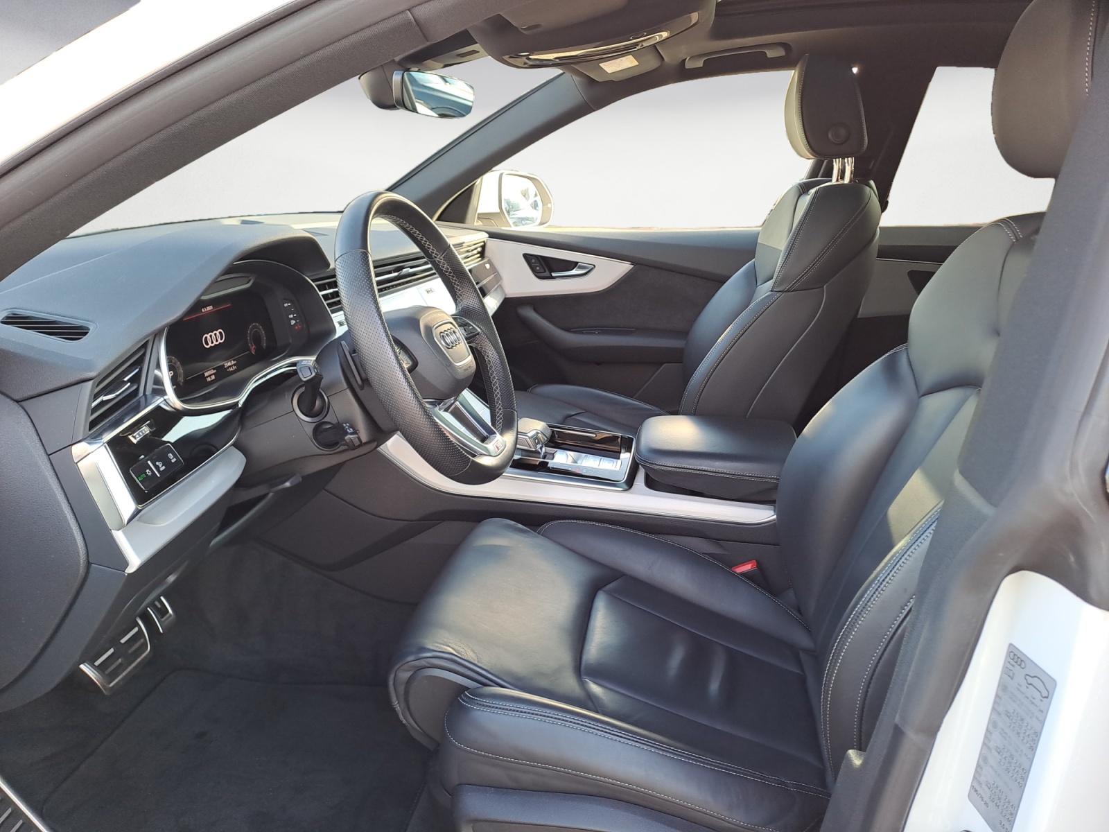 Audi - SQ8 TFSI 373(507) kW(PS) tiptronic