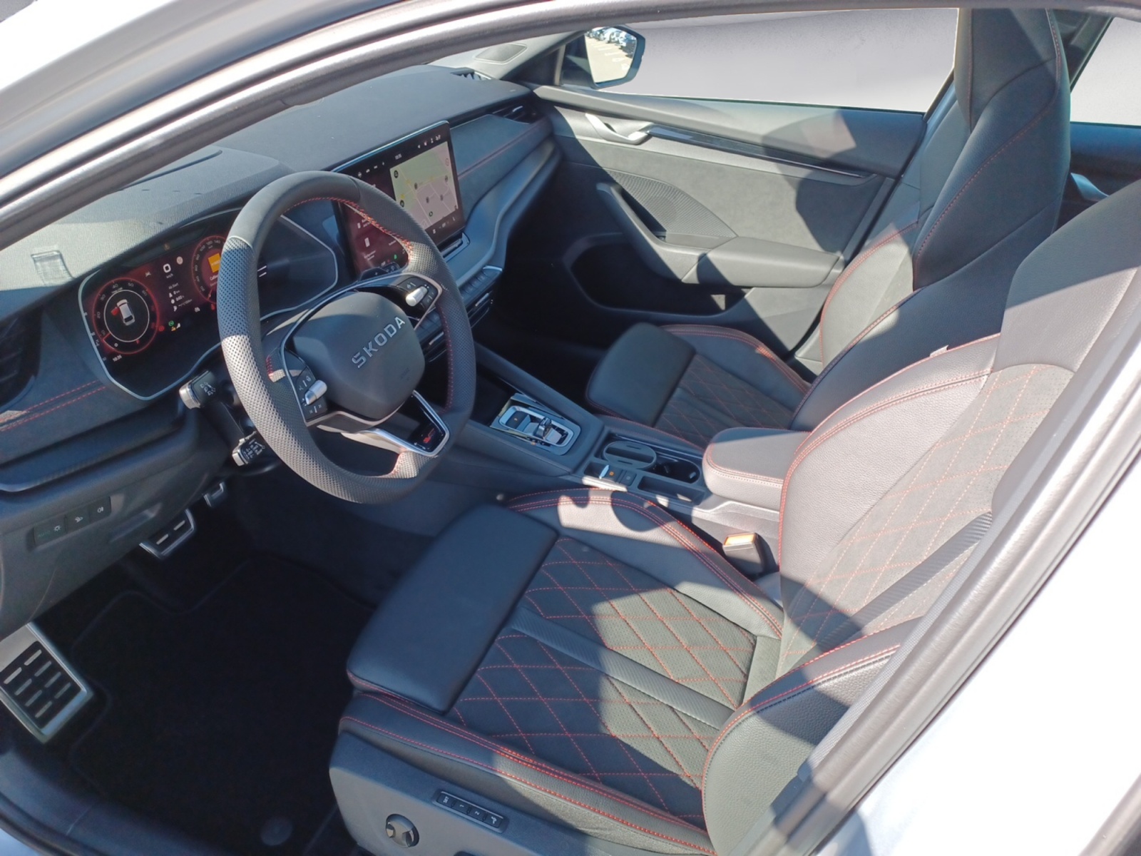 Skoda - Octavia Combi RS 2,0 TSI 7-Gang-DSG