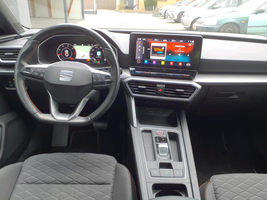 Seat - Leon Sportstourer 2.0 TDI DSG FR-LINE