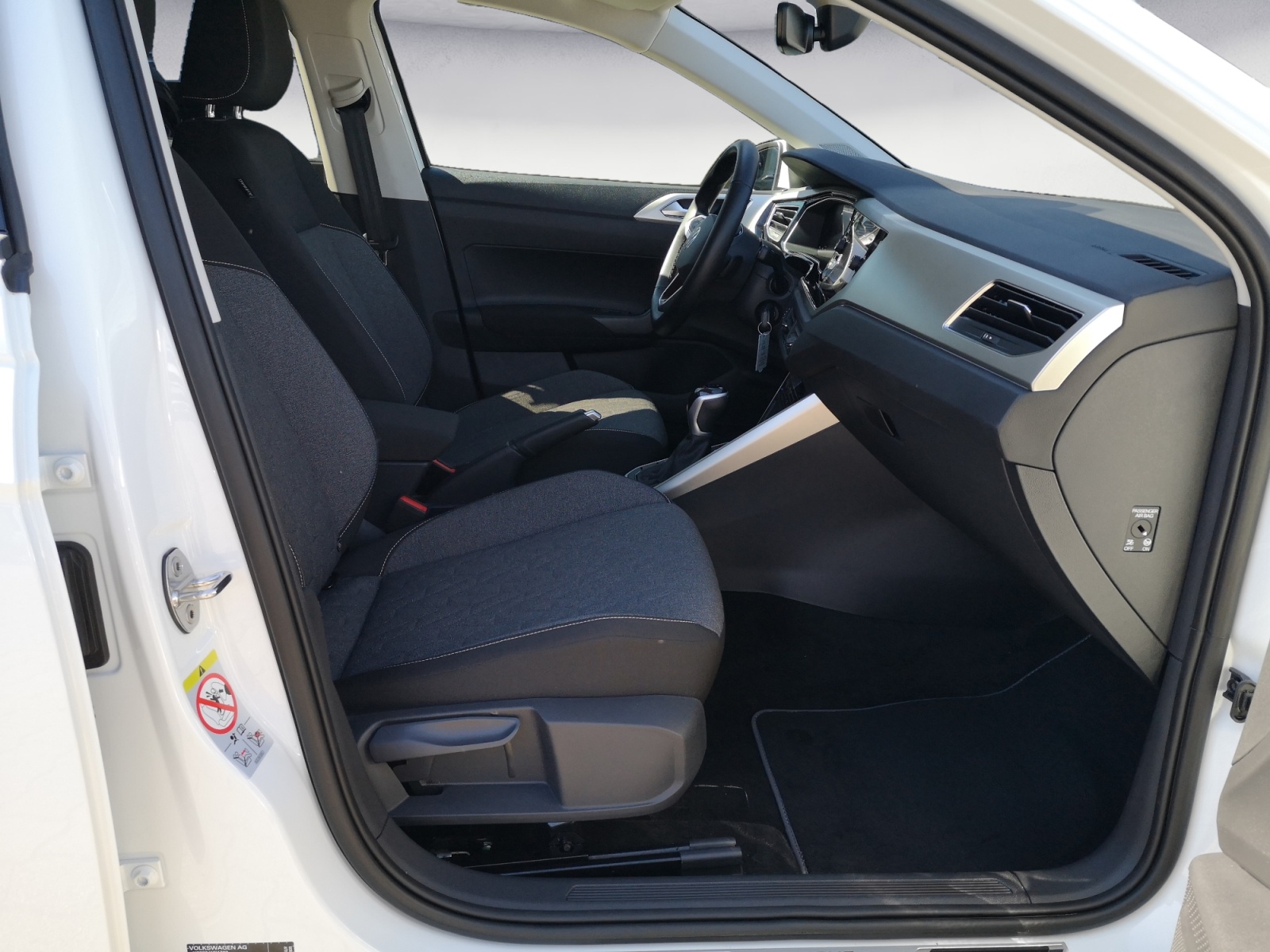 Volkswagen - Polo 1.0 TSI Move DSG