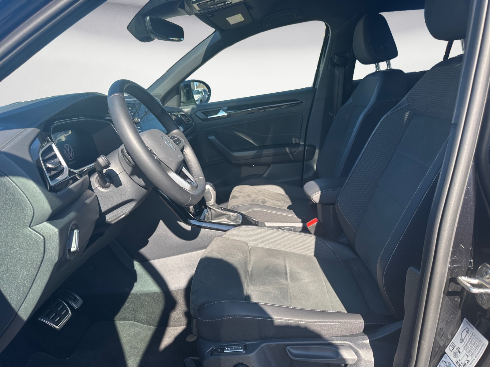 Volkswagen - T-Roc 2.0 TDI SCR DSG R-Line