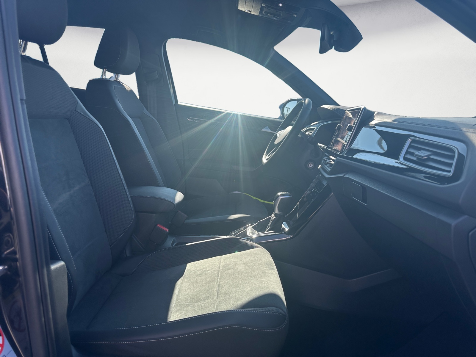 Volkswagen - T-Roc 2.0 TDI SCR DSG R-Line
