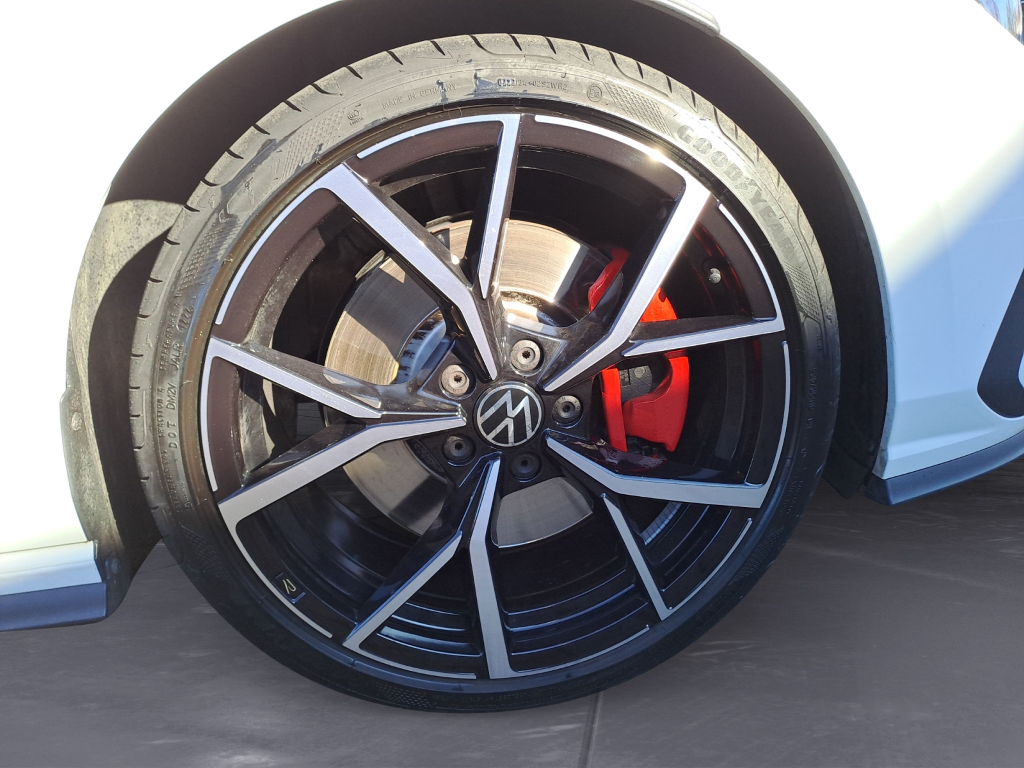 Volkswagen - Golf GTI 2,0 TSI OPF  DSG