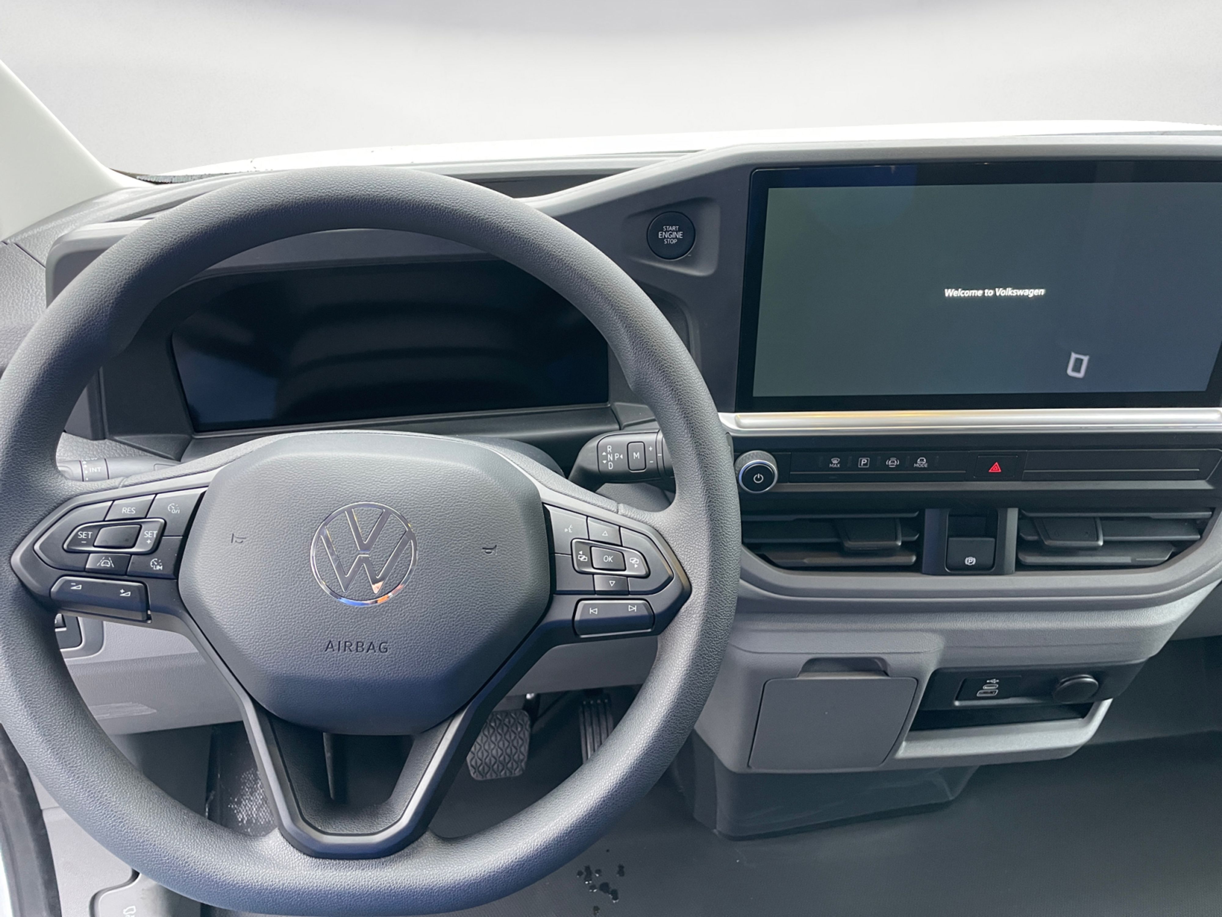 Volkswagen - Transporter Kasten 2,0 l TDI 8-Ga ng Automatik Radst. 3100 mm