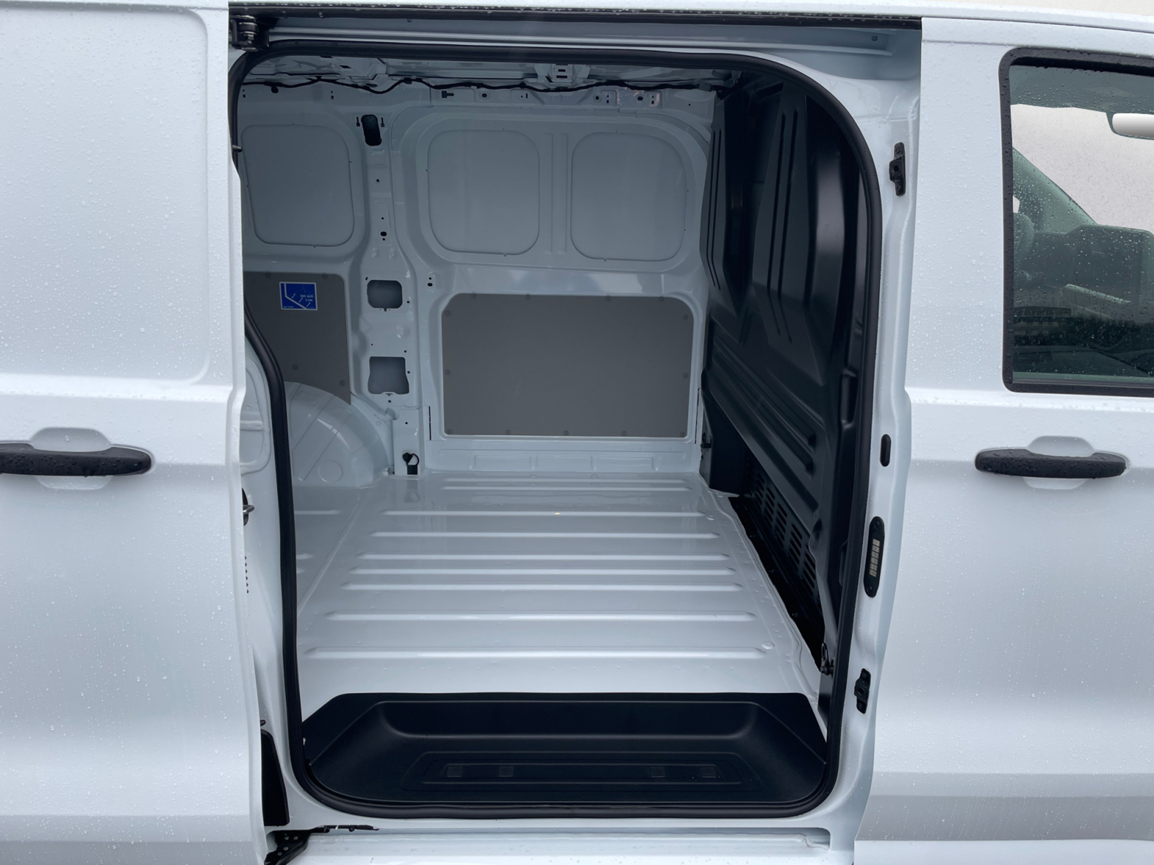 Volkswagen - Transporter Kasten 2,0 l TDI 8-Ga ng Automatik Radst. 3100 mm