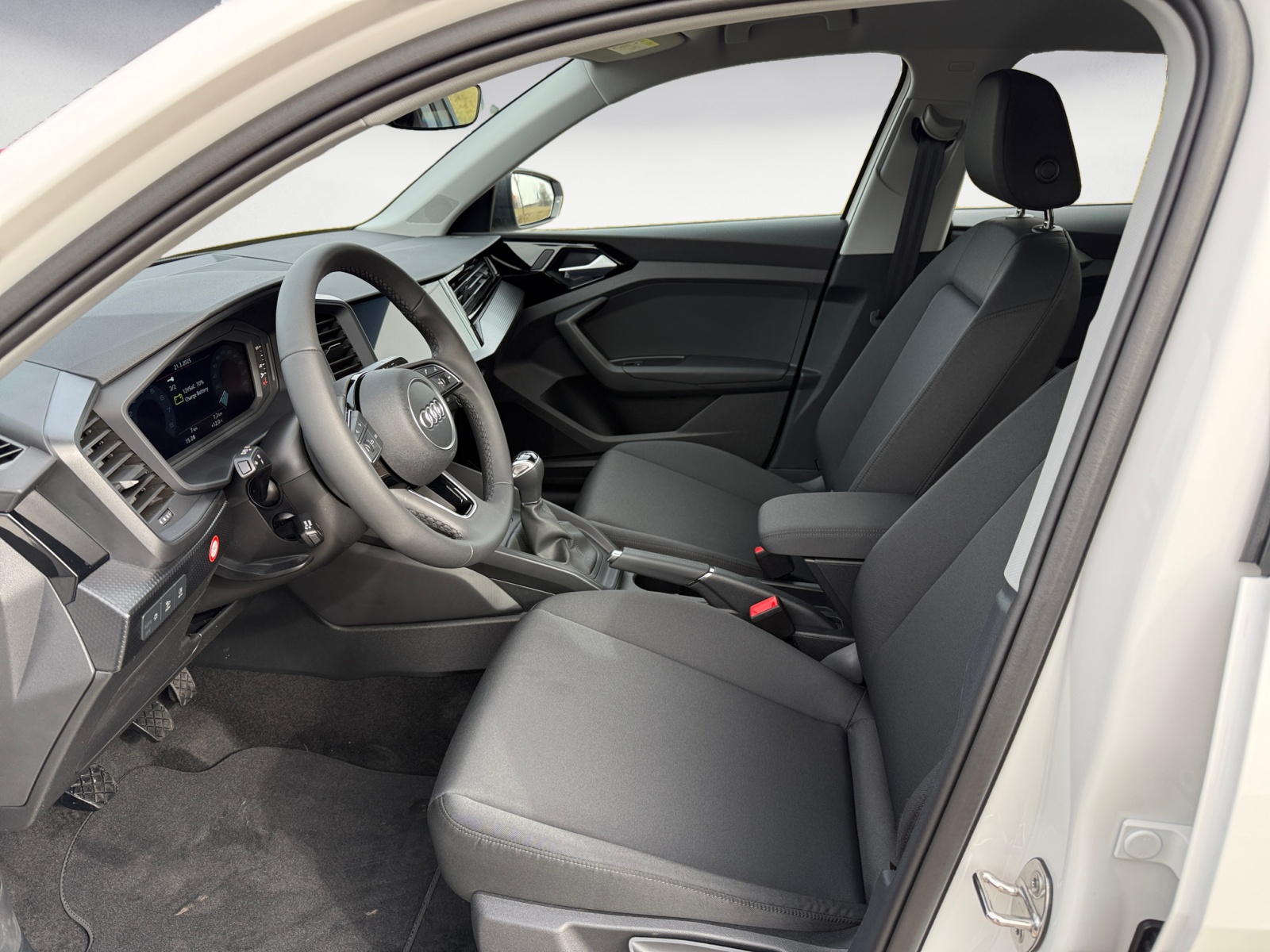 Audi - A1 Sportback advanced 25 TFSI 70(95 ) kW(PS) Schaltgetriebe