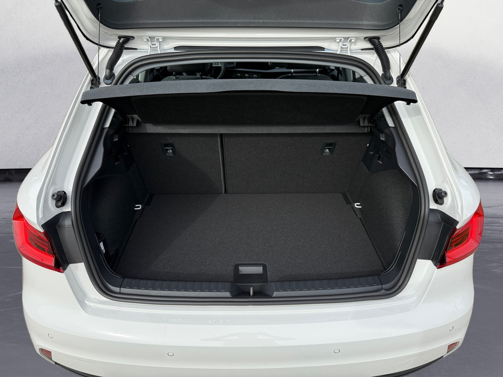 Audi - A1 Sportback advanced 25 TFSI 70(95 ) kW(PS) Schaltgetriebe