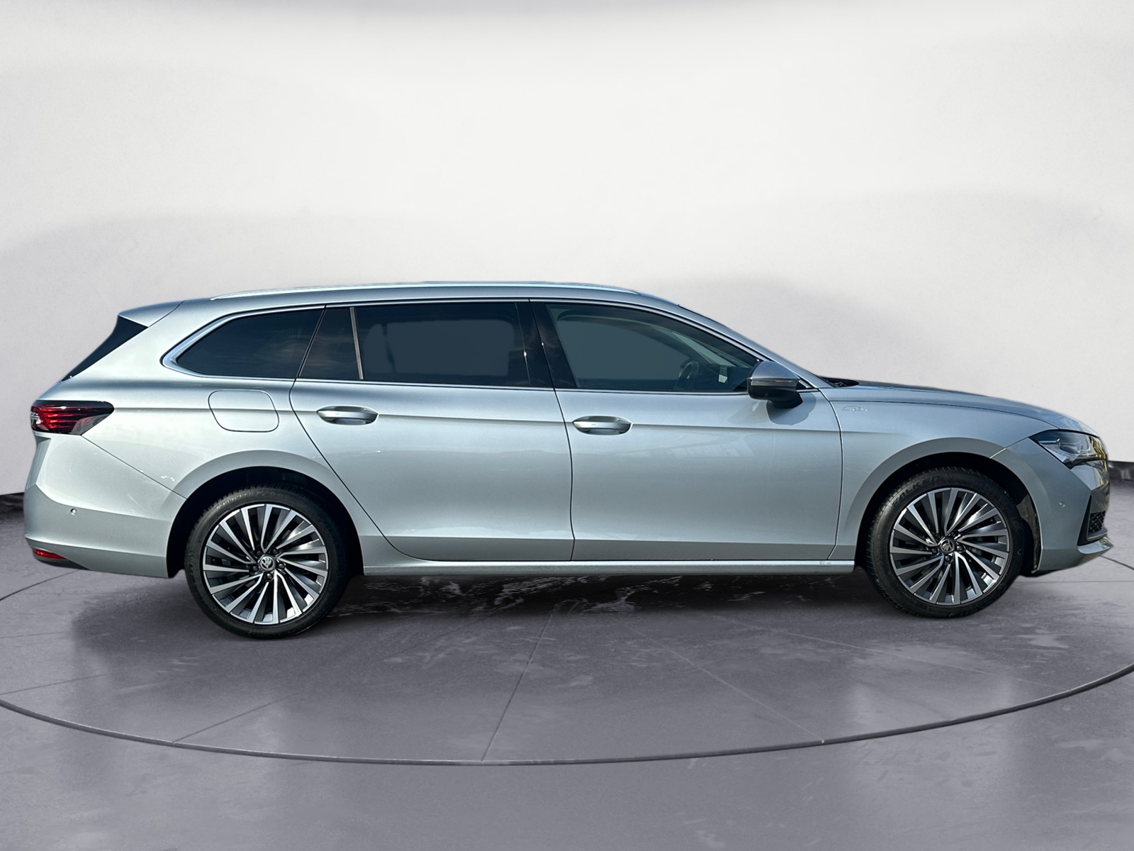 Skoda - Superb Combi 1.5 TSI mHEV DSG L&K