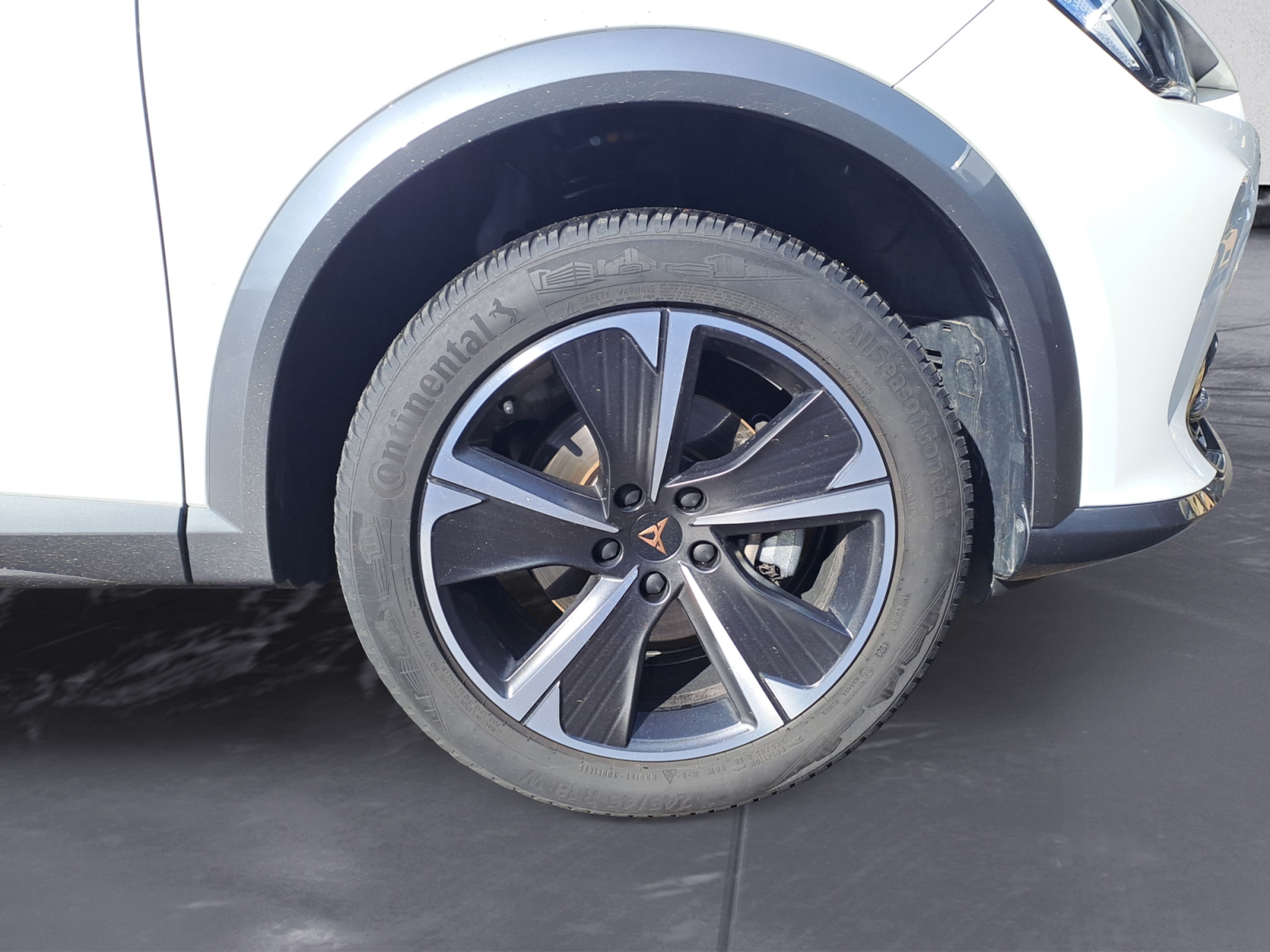 Cupra - Formentor 1.5 TSI Voll-LED Scheinwerfe