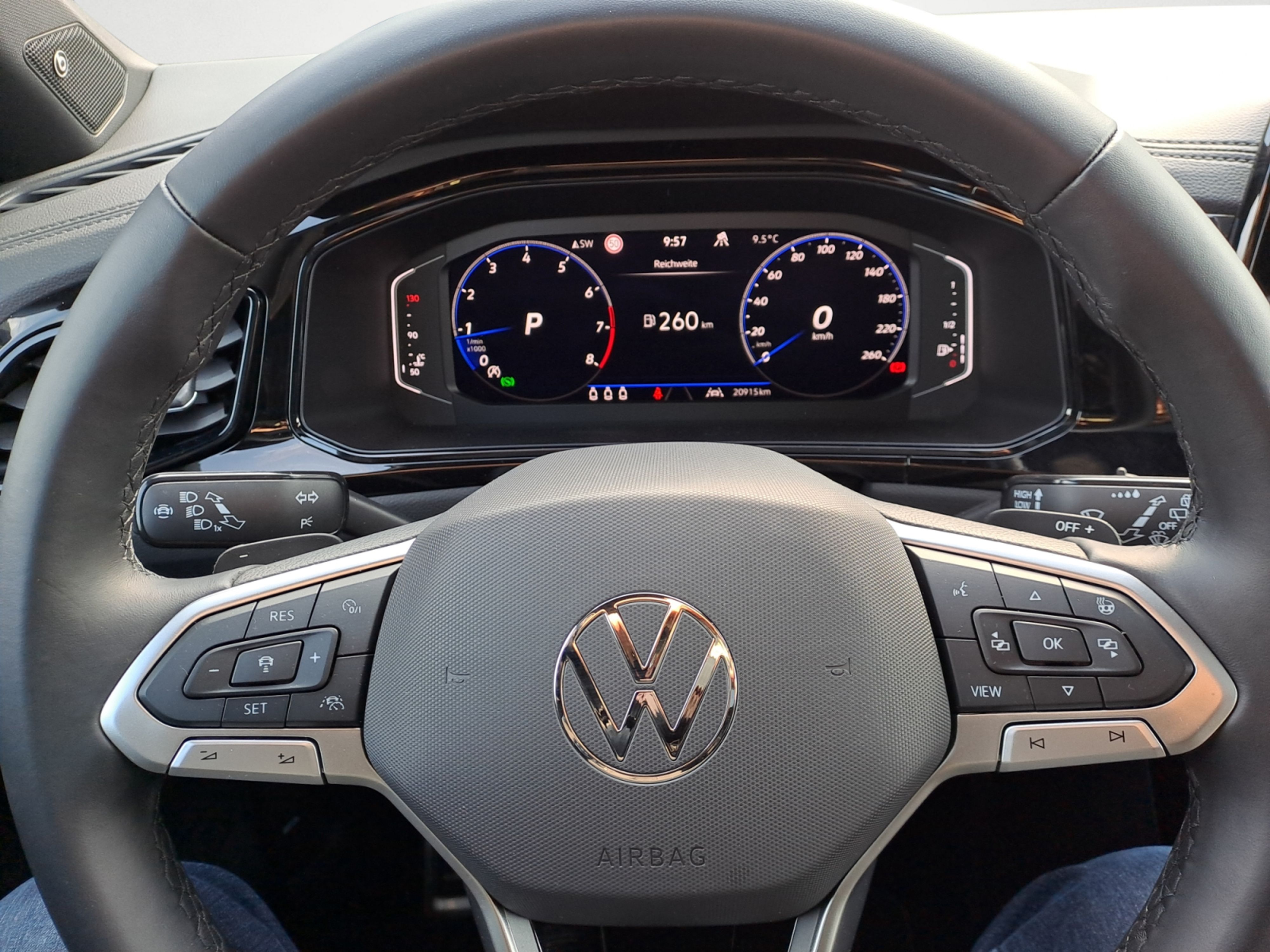 Volkswagen - T-Roc