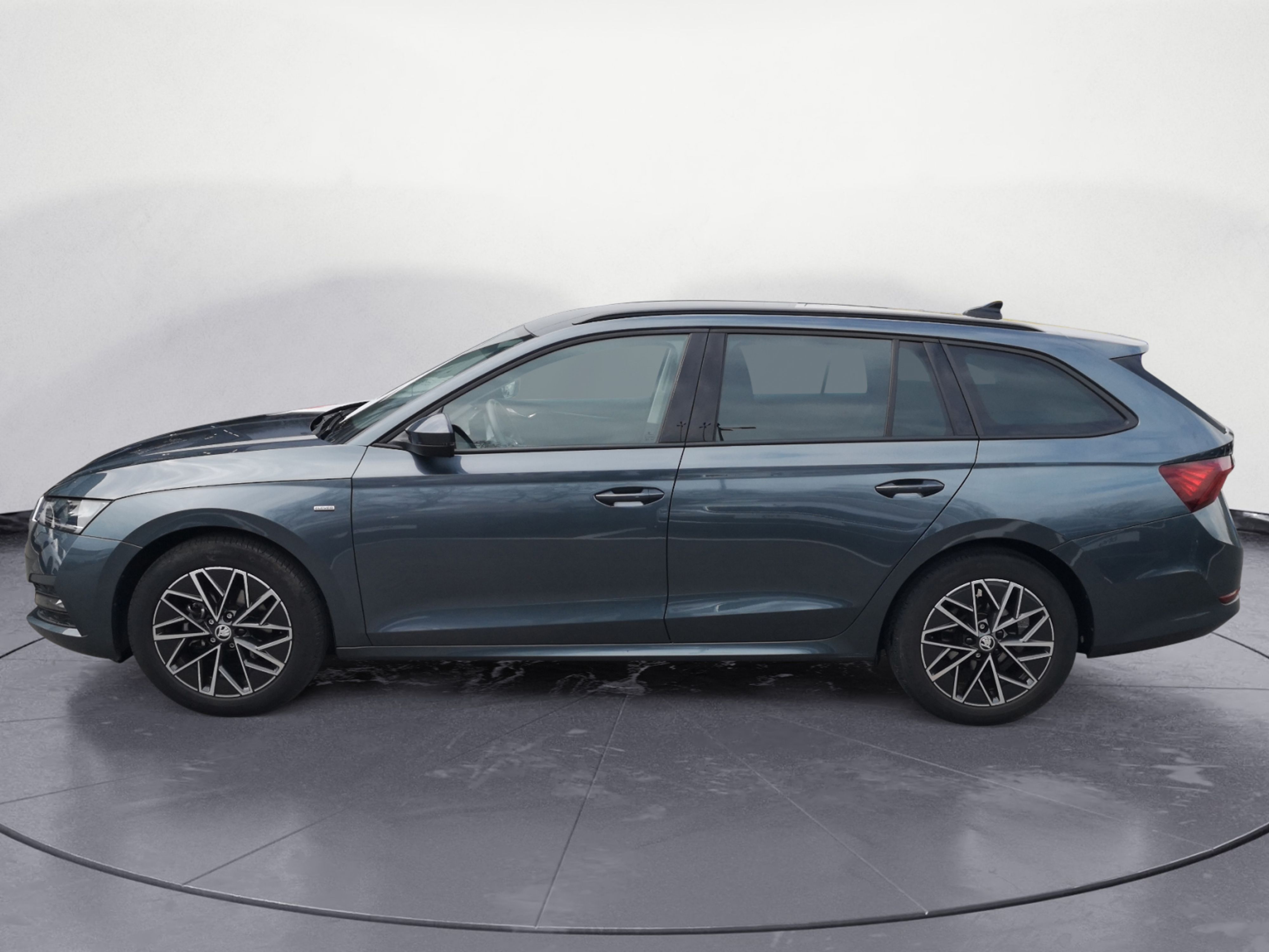 Skoda - Octavia Combi Clever 1.0 TSI e-TEC DSG