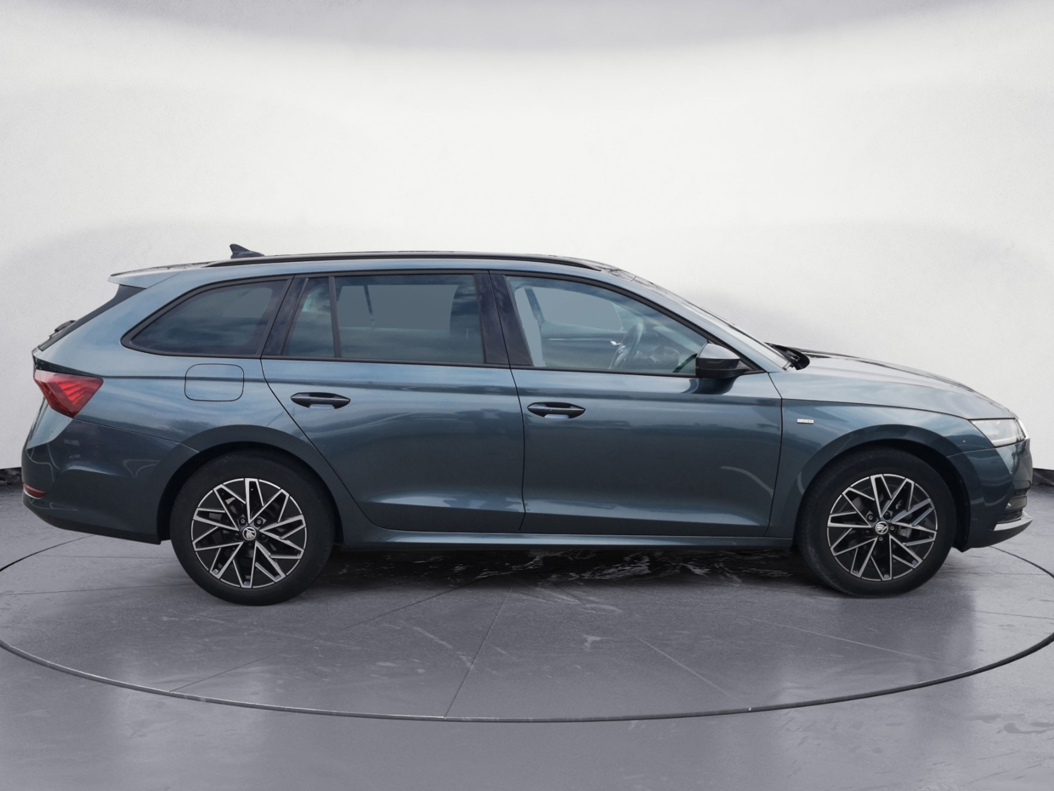 Skoda - Octavia Combi Clever 1.0 TSI e-TEC DSG