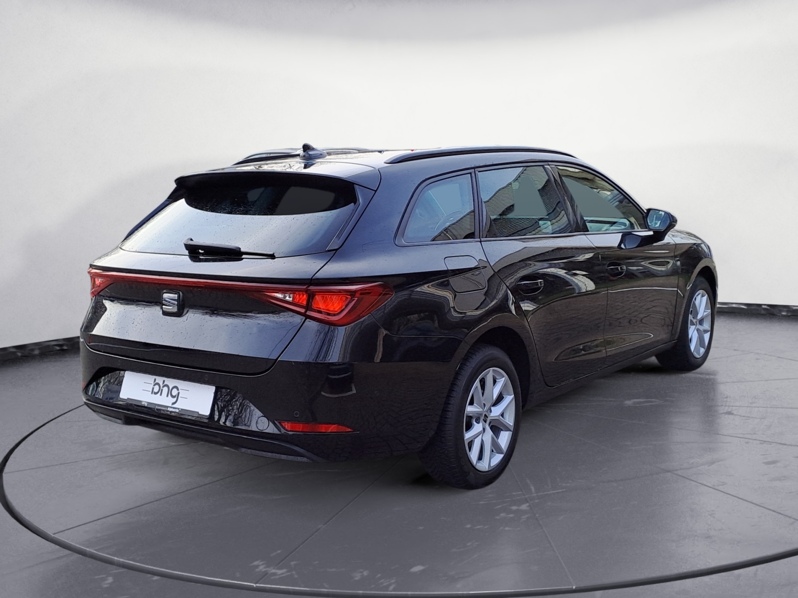 Seat - Leon Sportstourer 1.5 eTSI ACT OPF DSG Style
