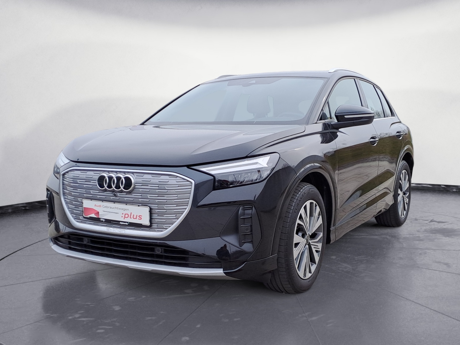 Audi - Q4