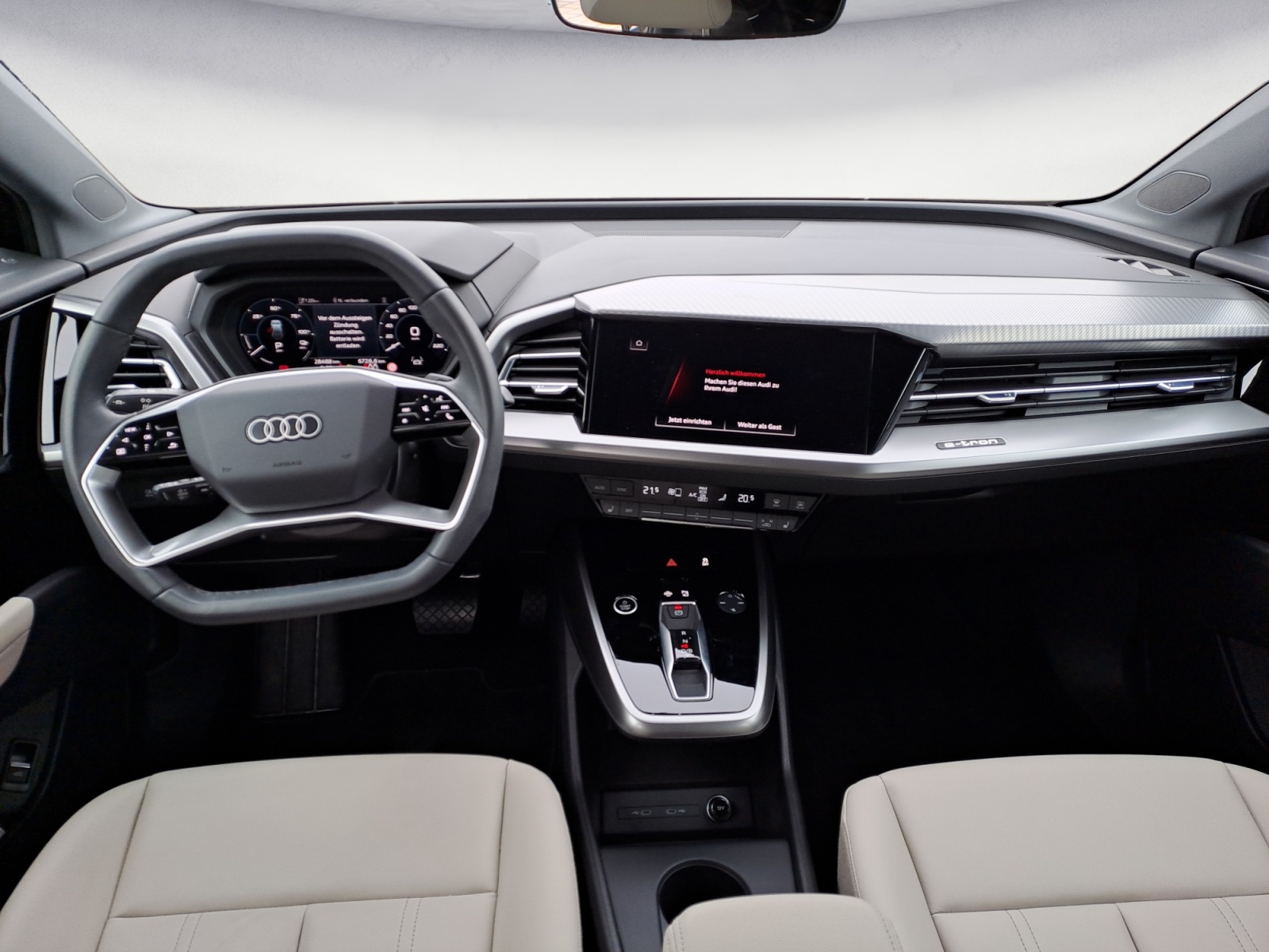 Audi - Q4