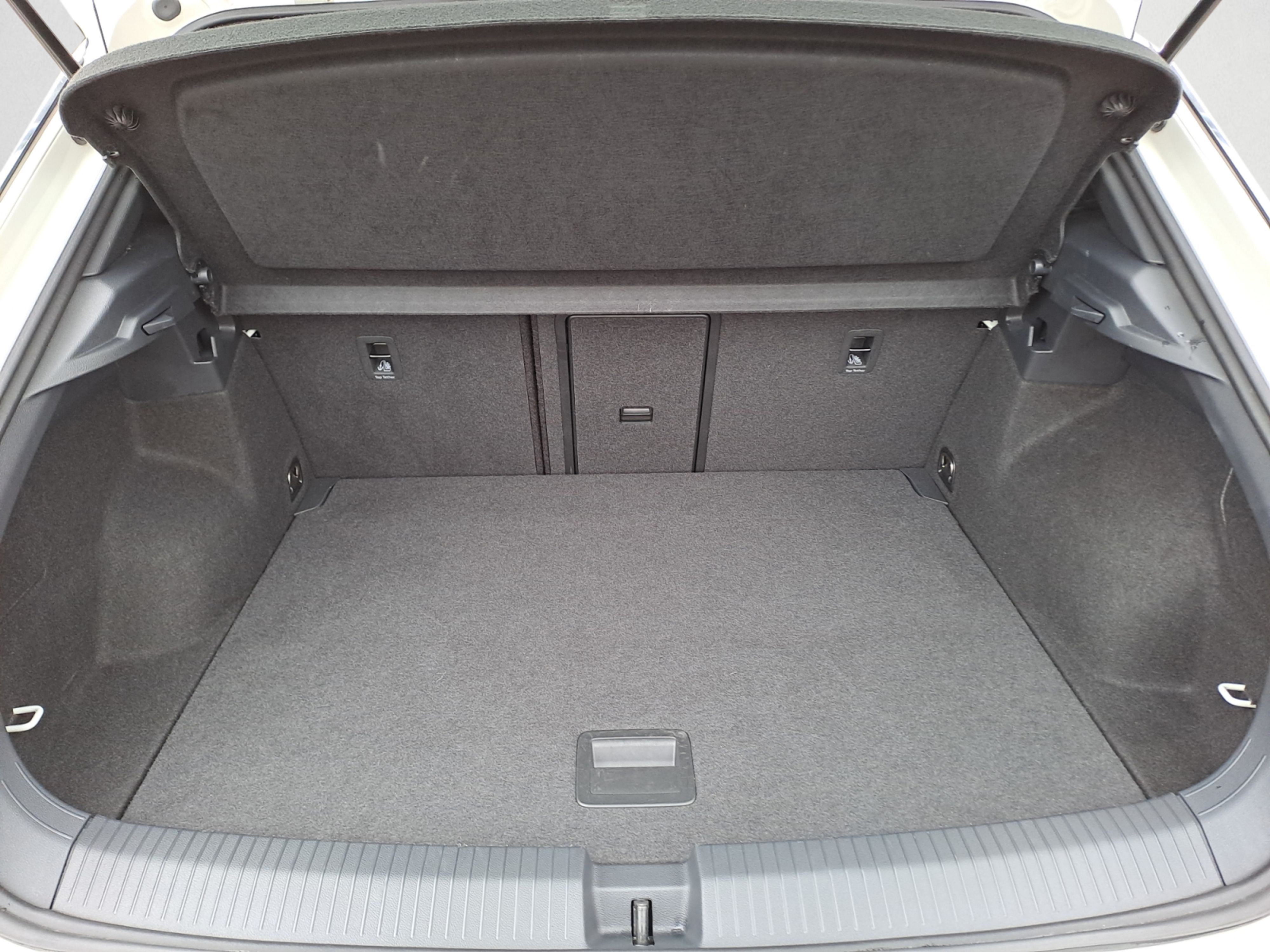 Volkswagen - T-Roc Life 1,5 TSI OPF DSG