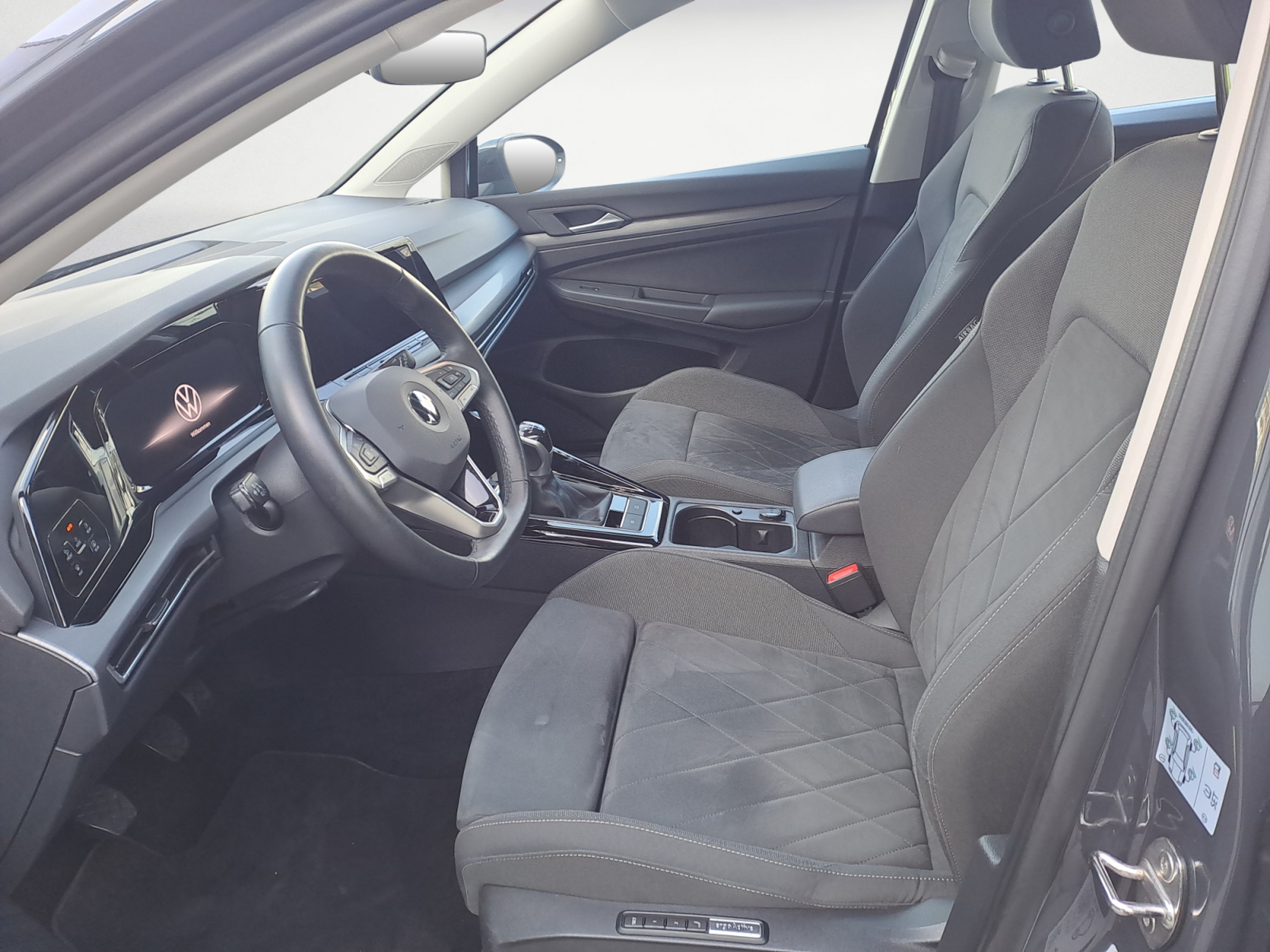 Volkswagen - Golf 1.5 TSI Style