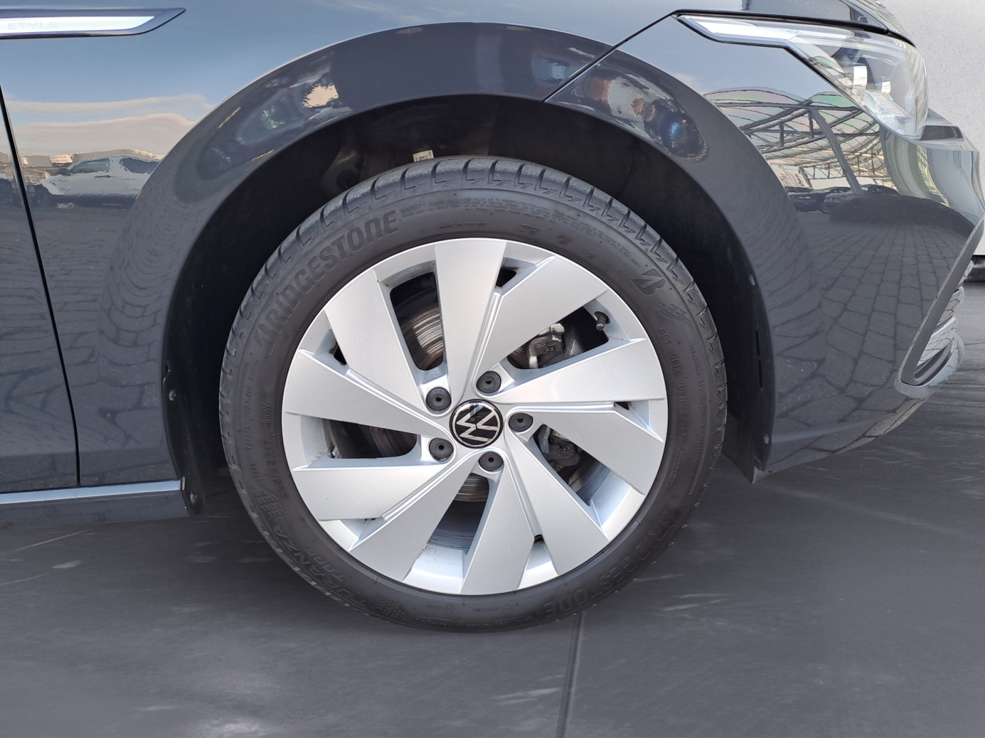 Volkswagen - Golf 1.5 TSI Style
