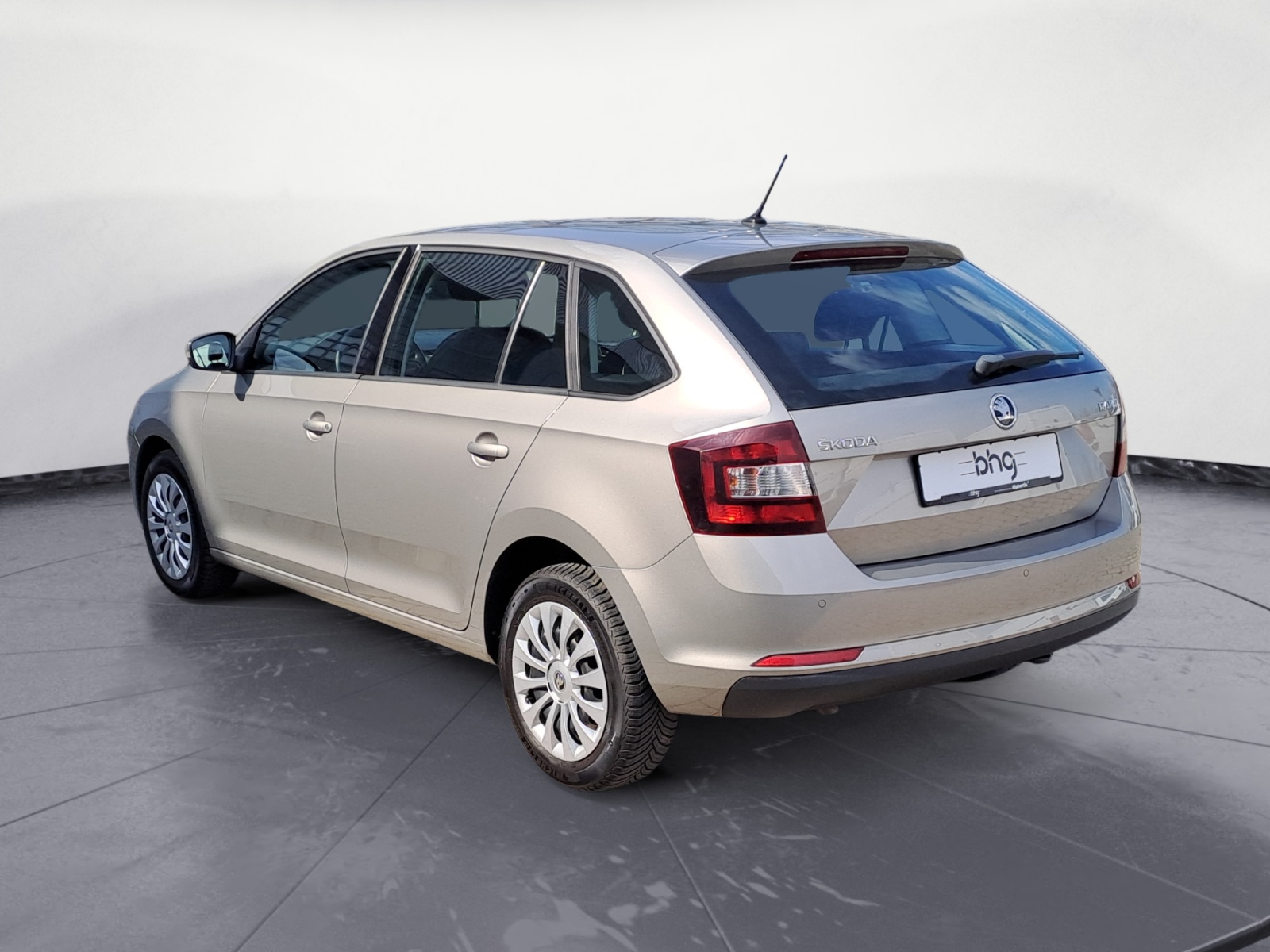 Skoda - Rapid Spaceback 1.0 TSI DSG Ambition