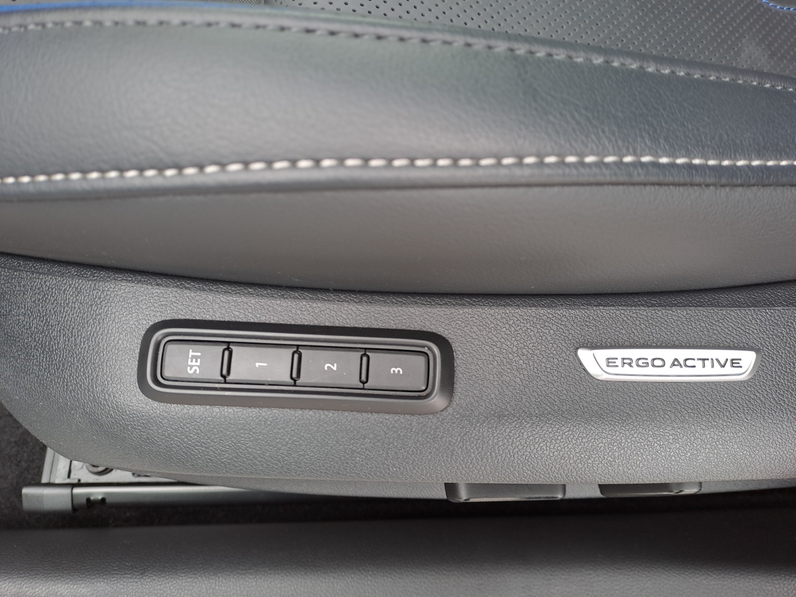 Volkswagen - Passat Variant