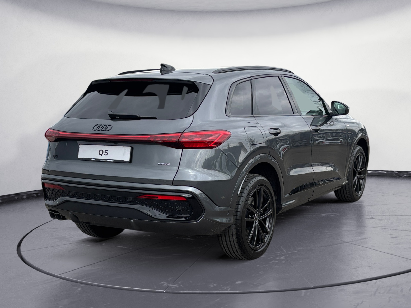 Audi - Q5 SUV TDI quattro S tronic