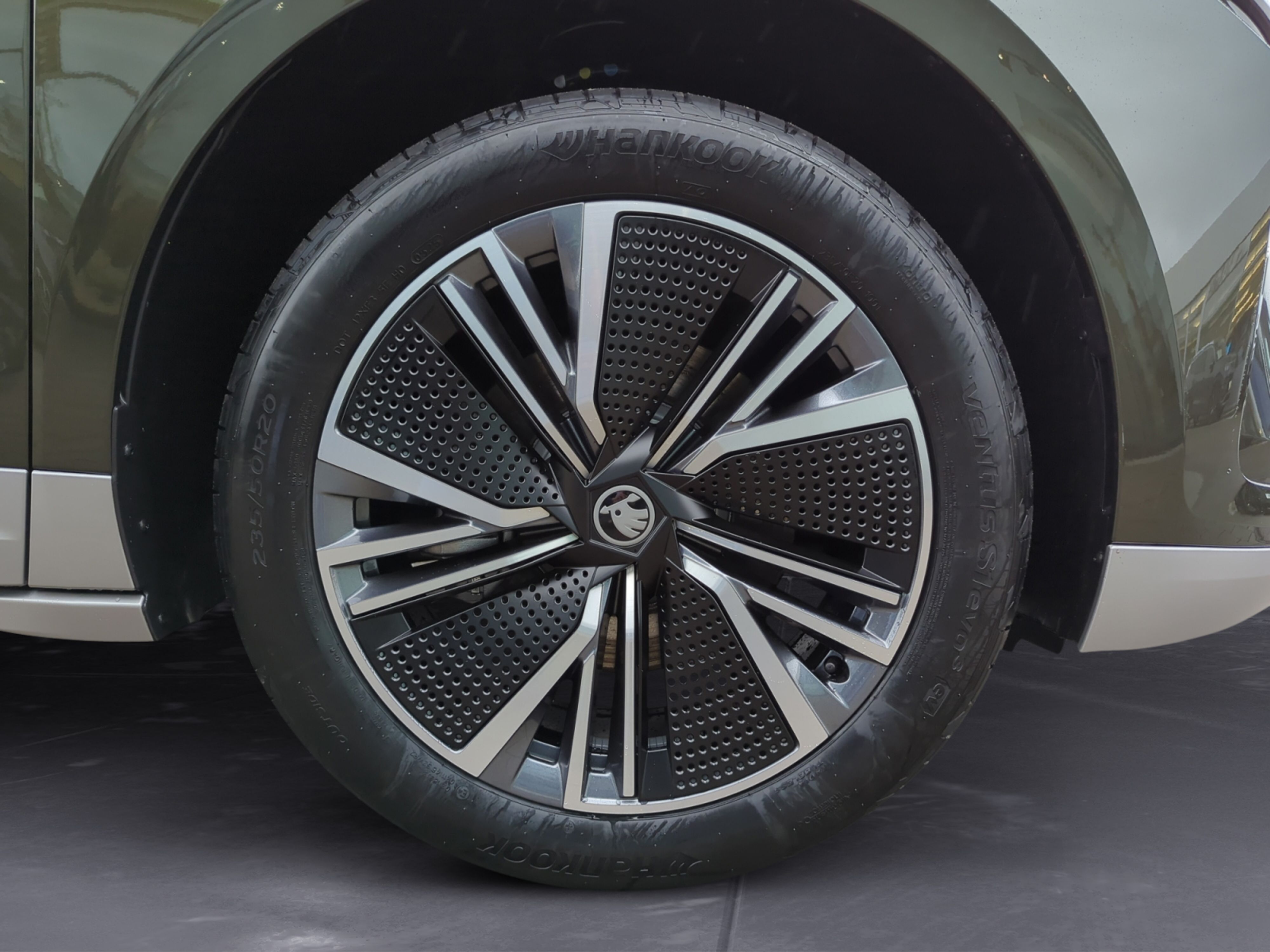Skoda - Enyaq