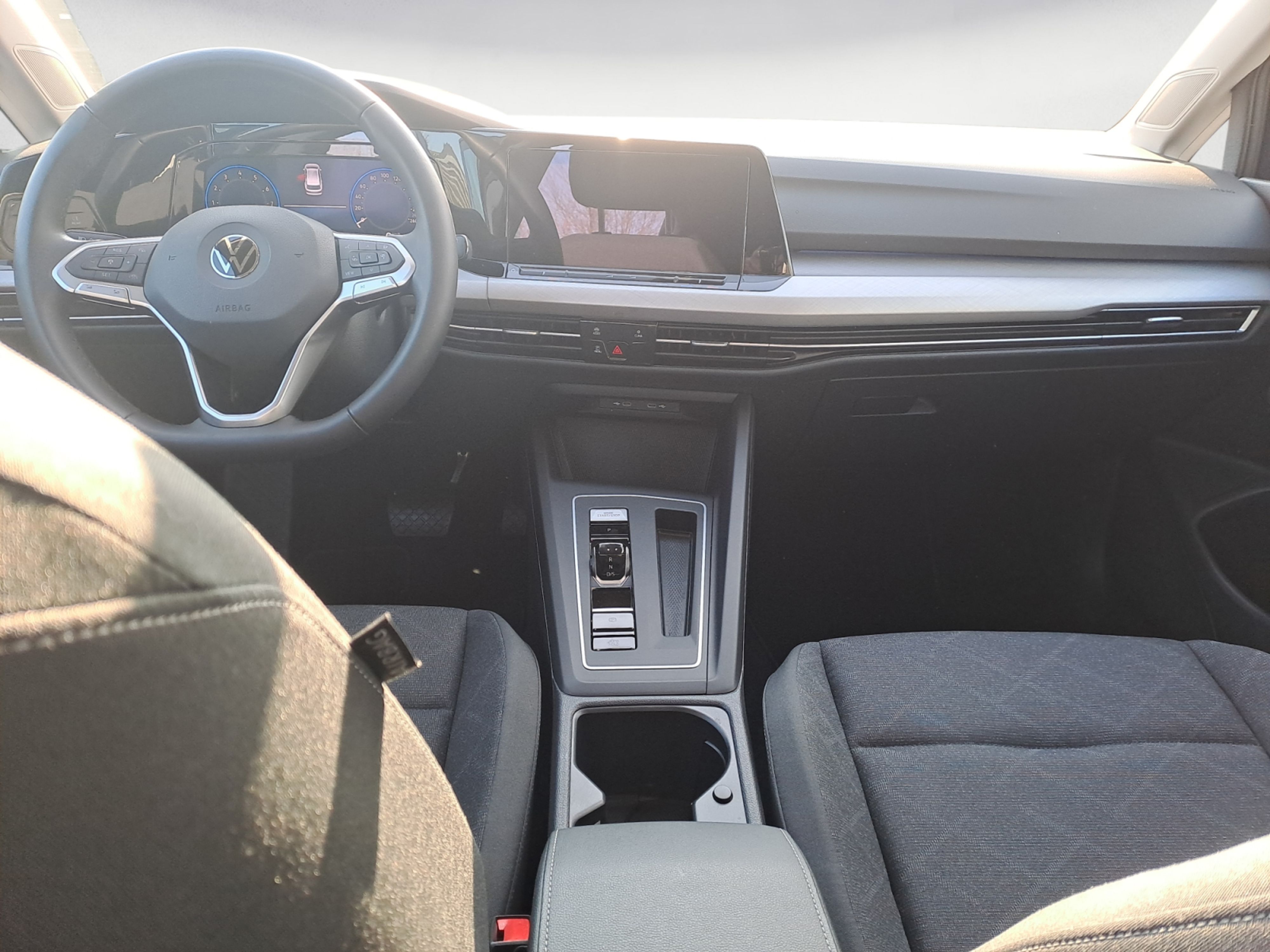 Volkswagen - Golf Variant 1.5 eTSI DSG Life