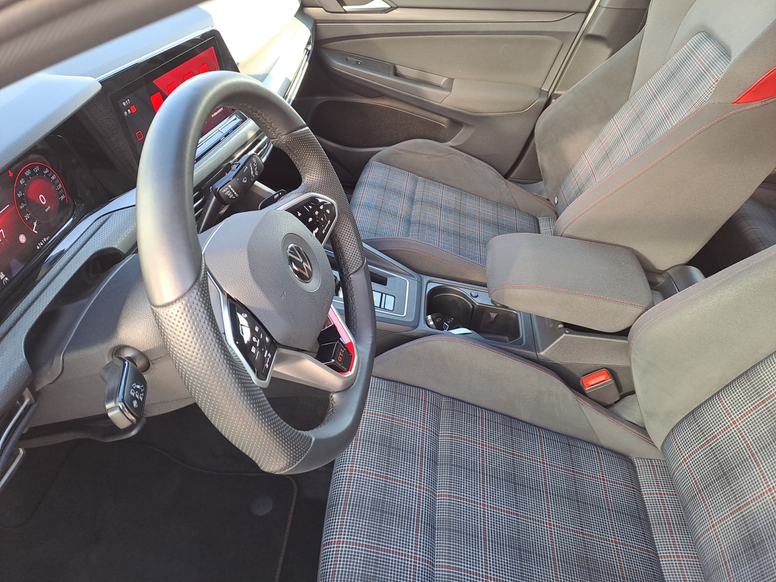 Volkswagen - Golf 2.0 TSI OPF DSG GTI