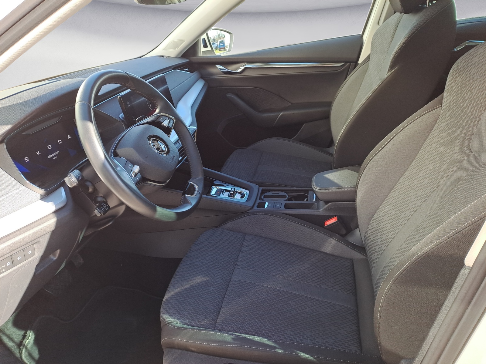 Skoda - Octavia Combi 2.0 TDI DSG Style