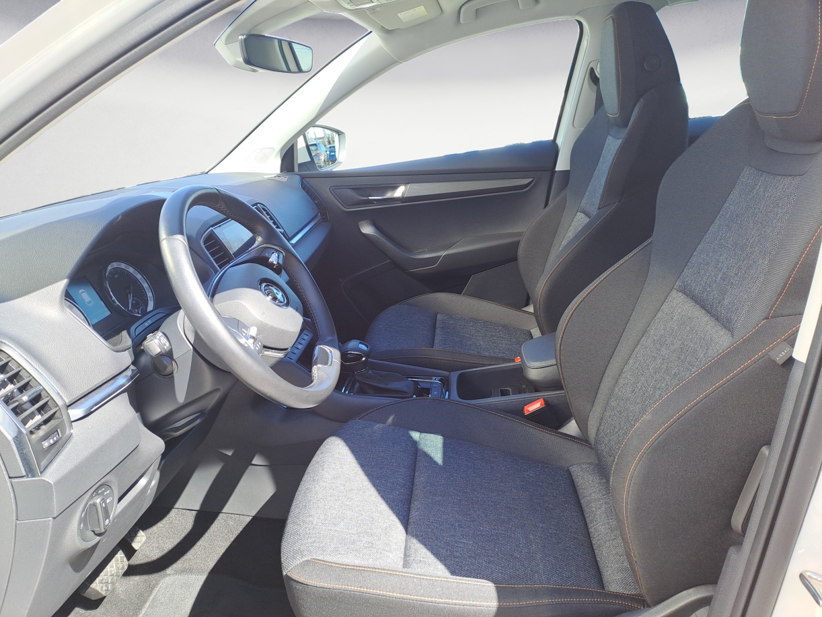 Skoda - Karoq 1.5 TSI ACT DSG Clever