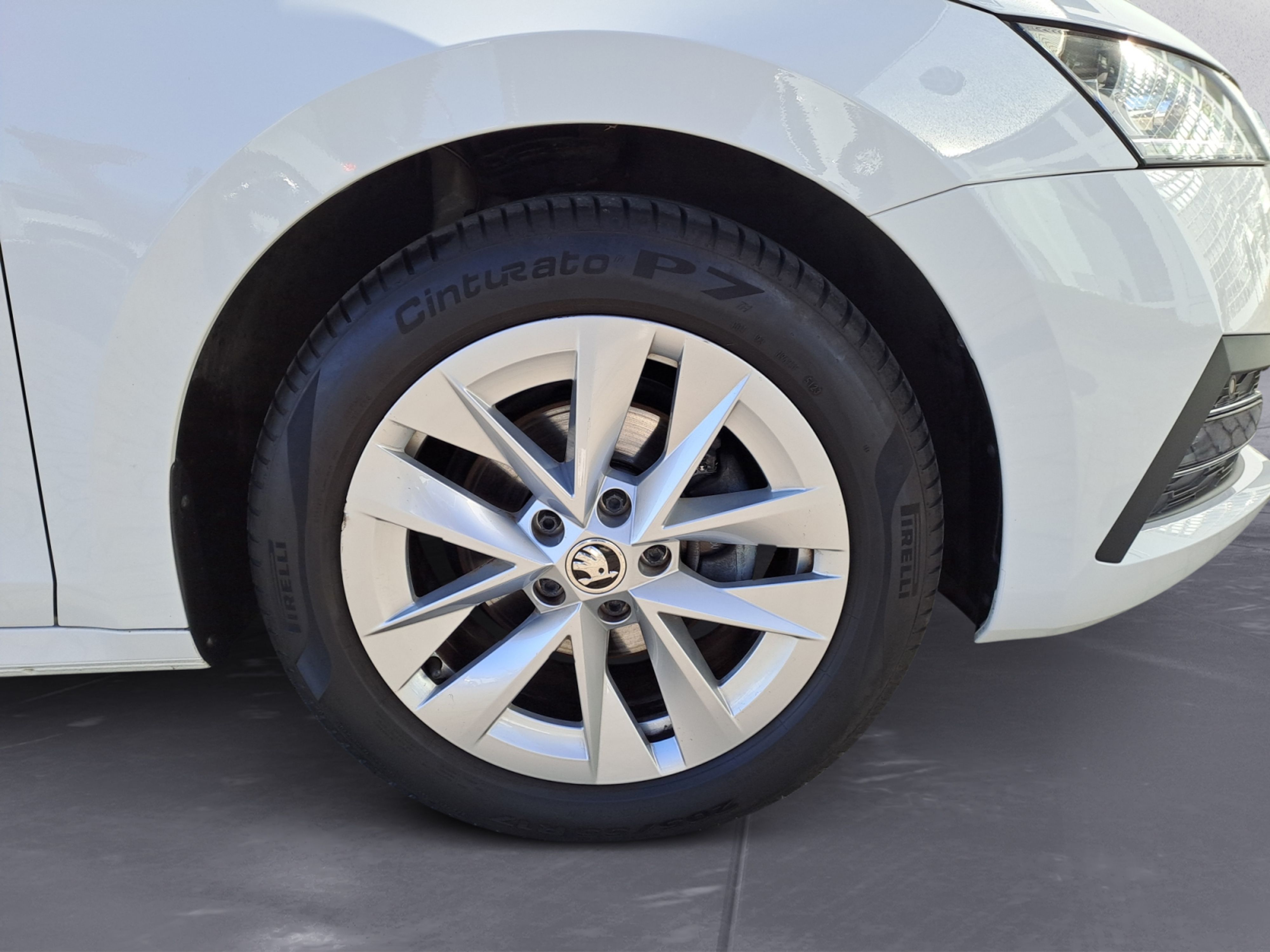 Skoda - Octavia Combi 2.0 TDI DSG Style