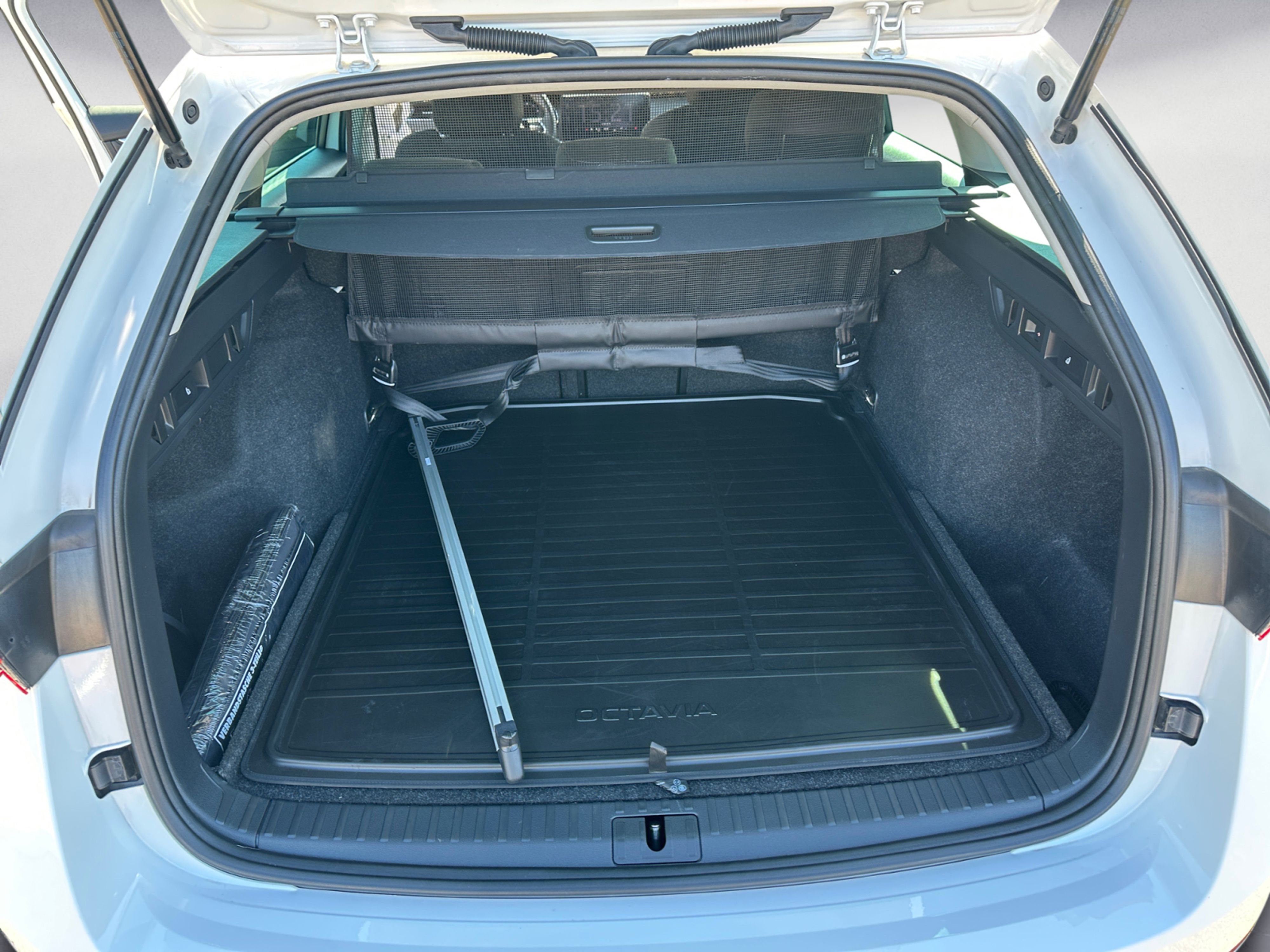 Skoda - Octavia Combi