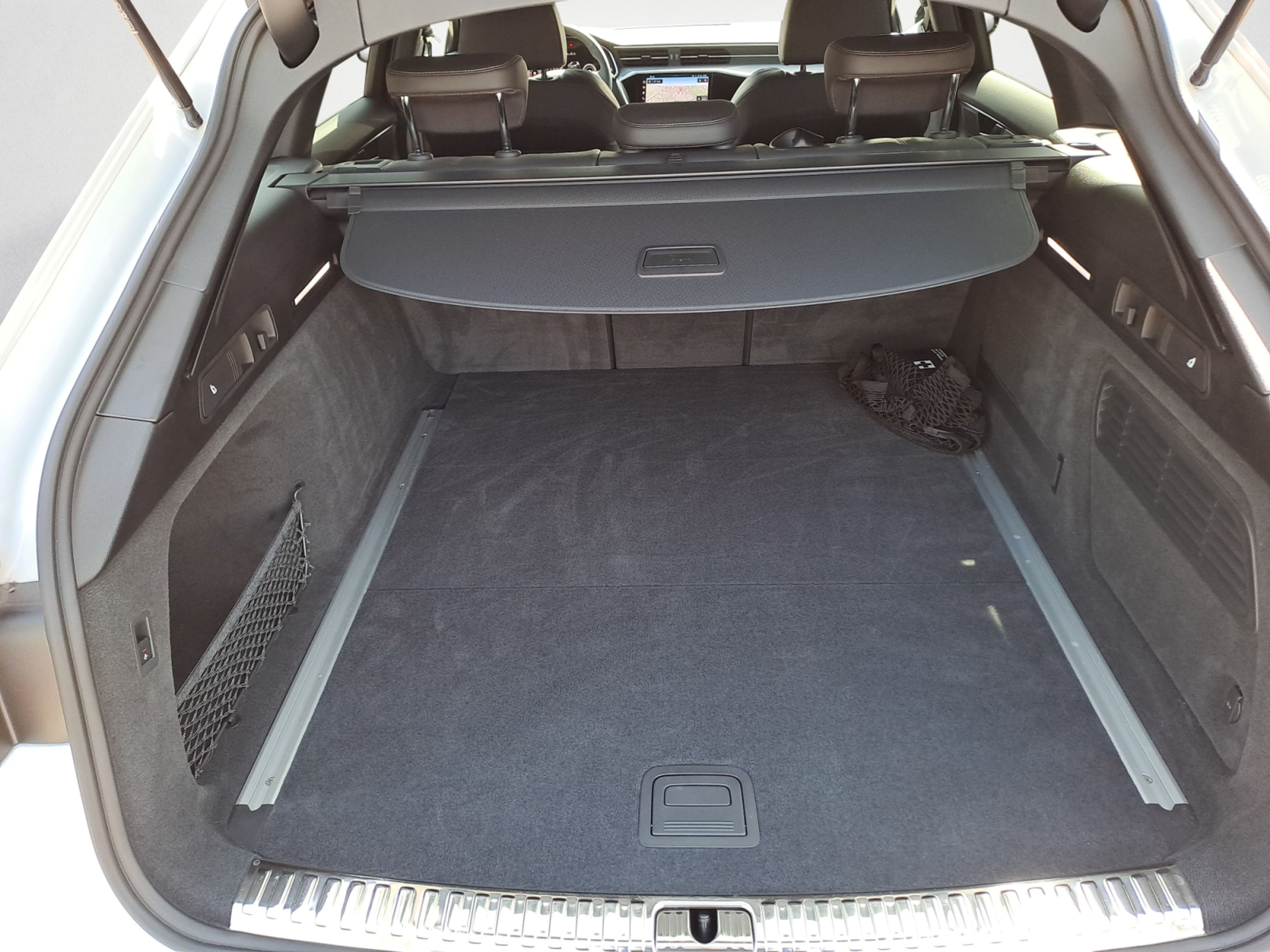 Audi - A6 Avant 35 TDI S tronic S line