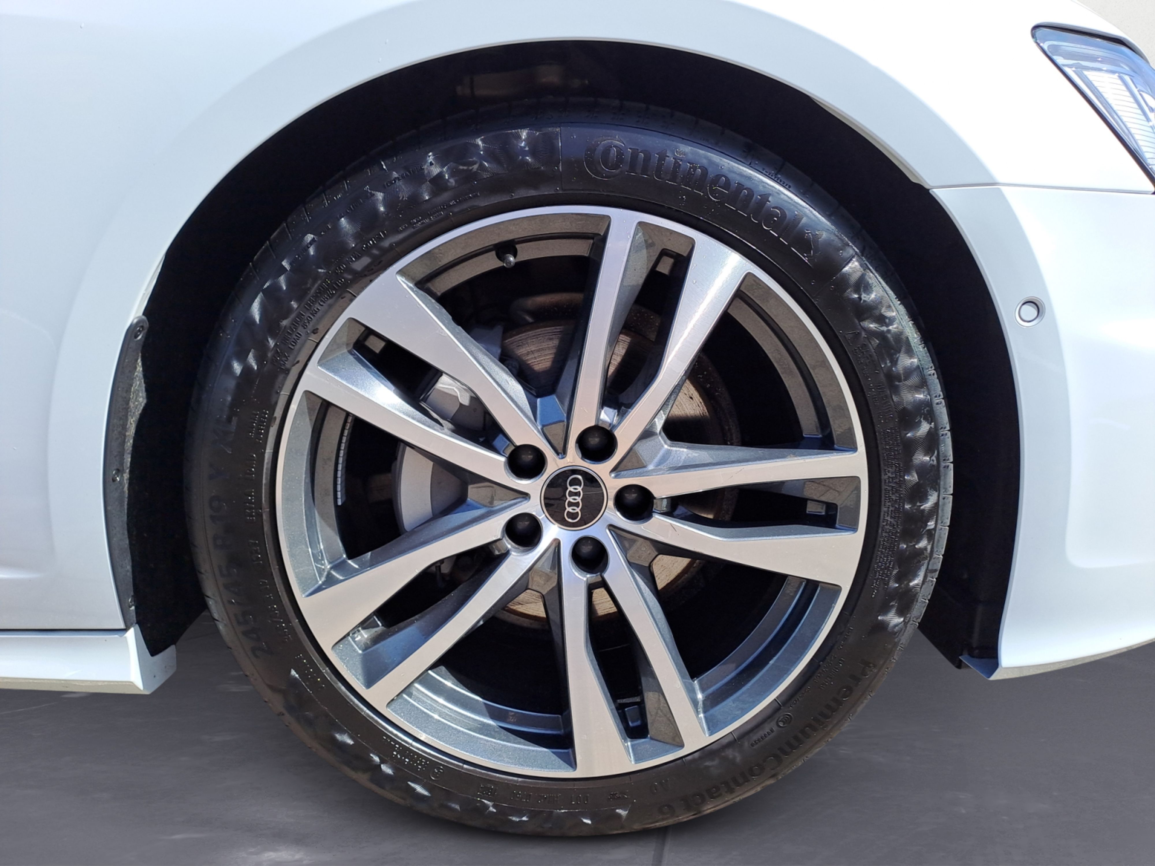 Audi - A6 Avant 35 TDI S tronic S line