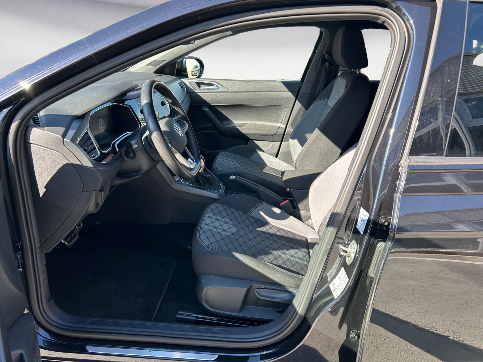 Volkswagen - Taigo 1.0 TSI OPF DSG R-Line